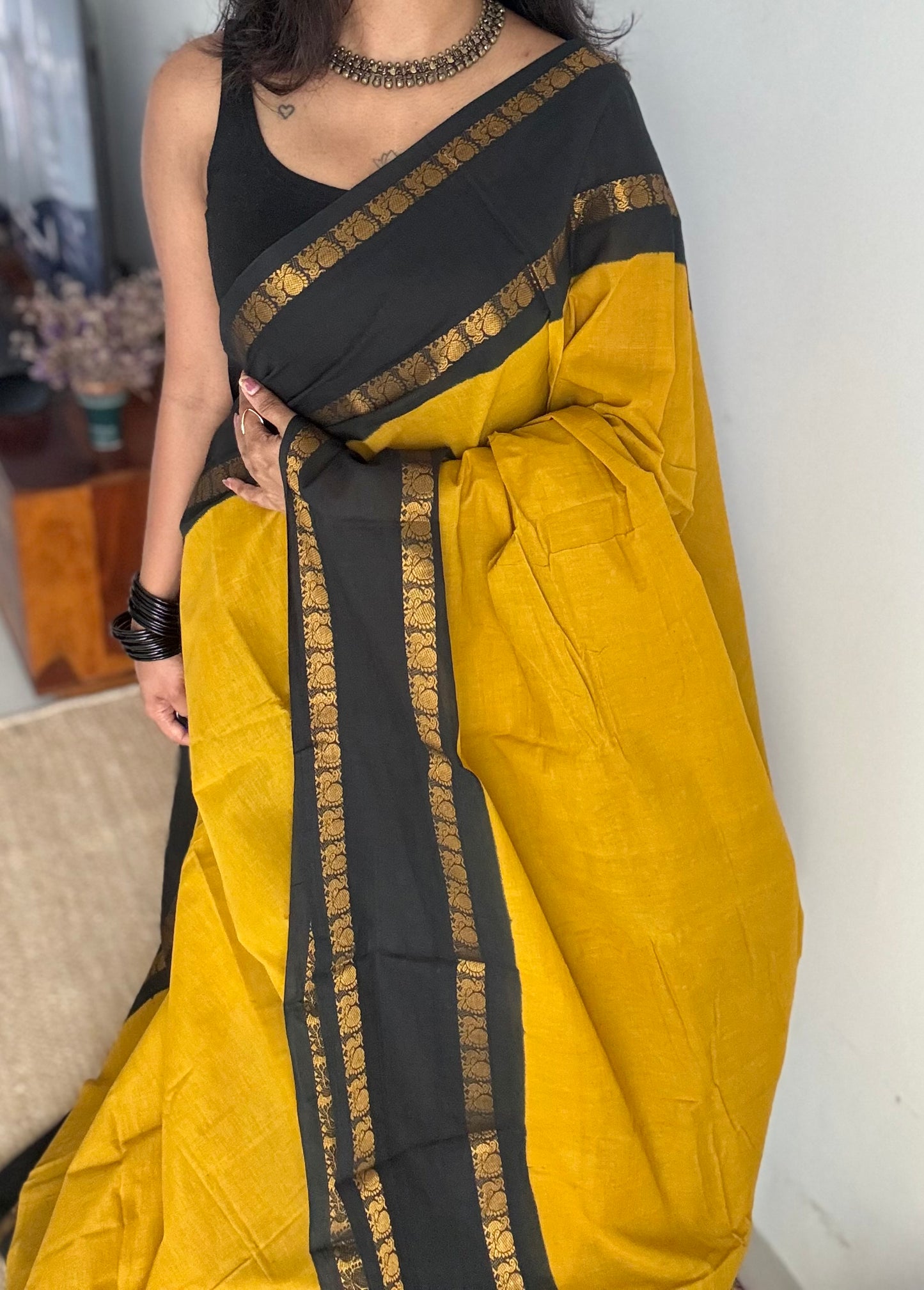 Turmeric yellow with black, rettaipettu sungudi, soft cotton - YCCOTNJSUN06