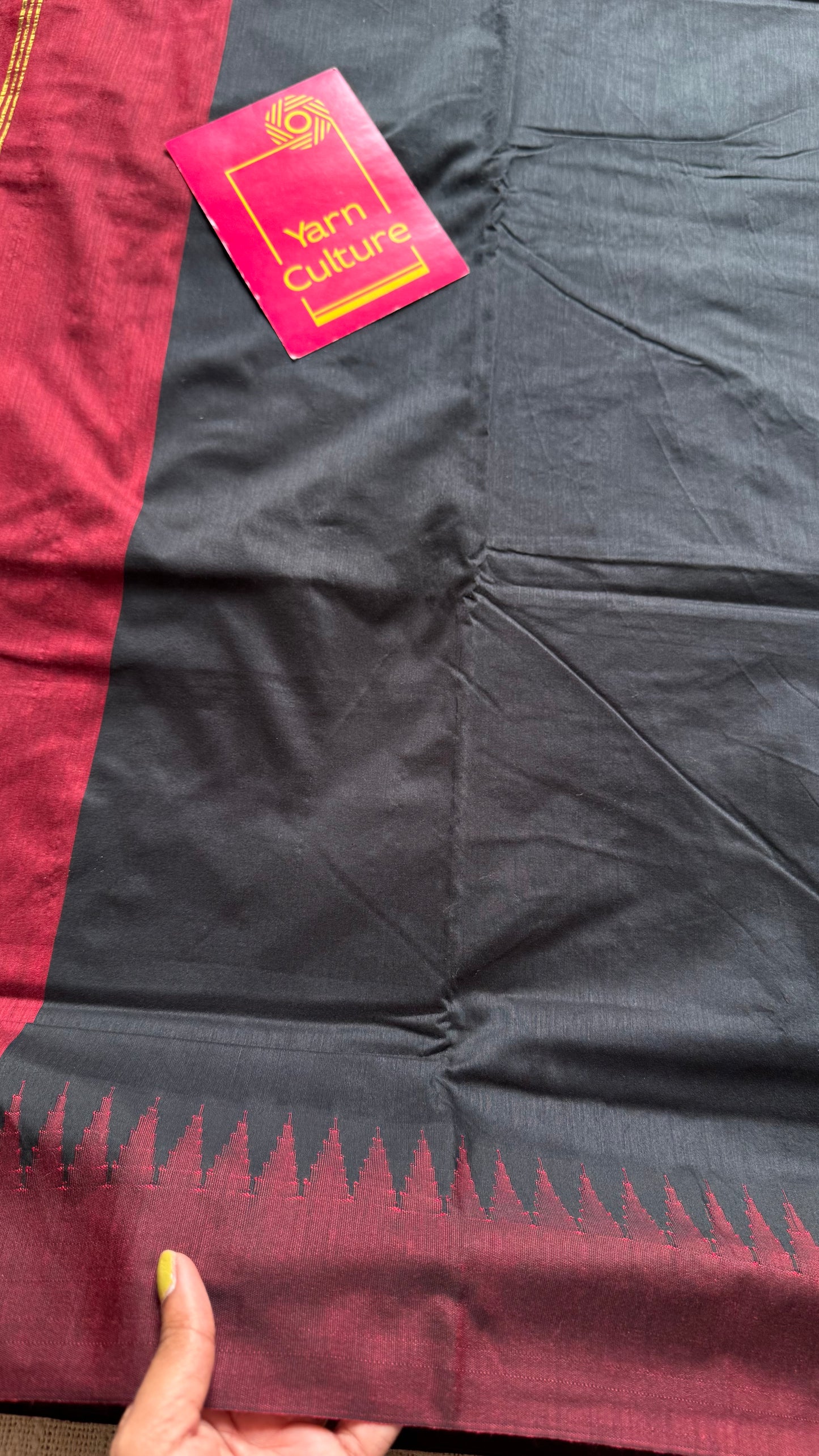 Black with maroon temple border - cotton silk - YCCOTNSEKCS16