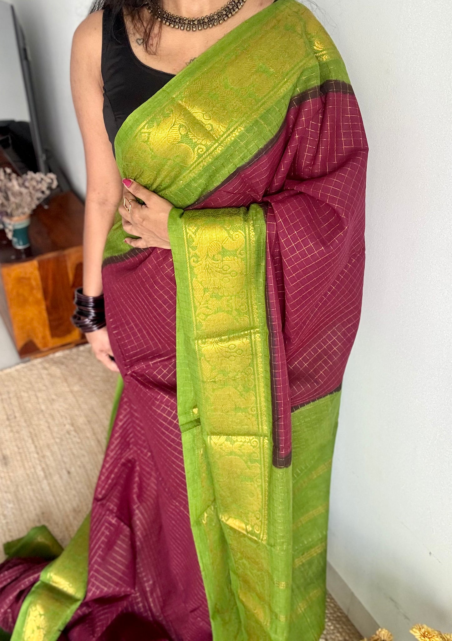 Wine with green checkered sungudi, madurai cotton - YCCOTNOCSC25