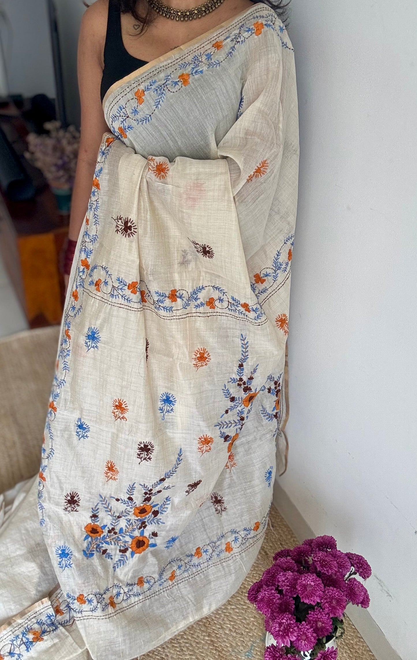 Ivory maheshwari cotton silk blend with yellow and blue floral kantha threadwork - YCBLAUMK11