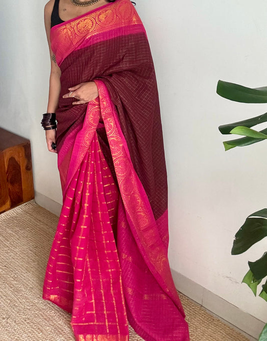 Dark maroon and hot pink sungudi cotton half-half saree - YCCOTNIDOC23