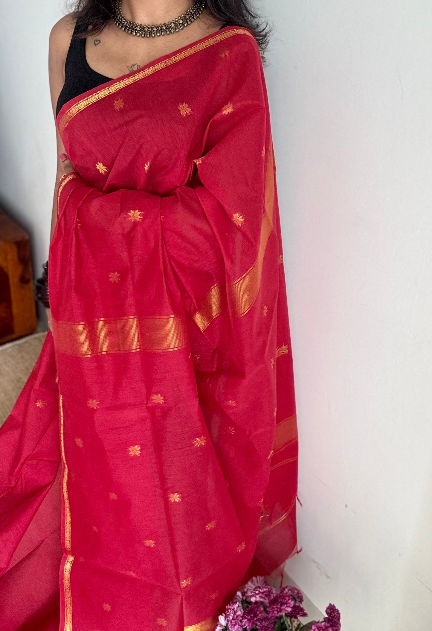 Red, gold buttas, semi maheshwari cotton silk - YCCOTNFEJUSM07