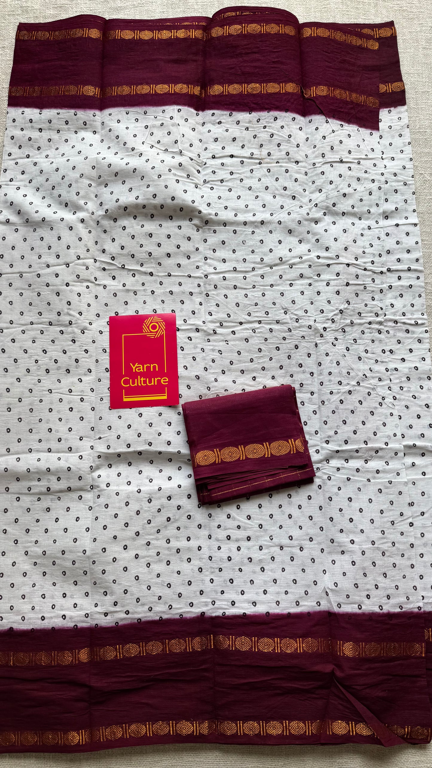 White with maroon sungudi motif and rudraksham border, madurai soft cotton - YCCOTNAUSC01