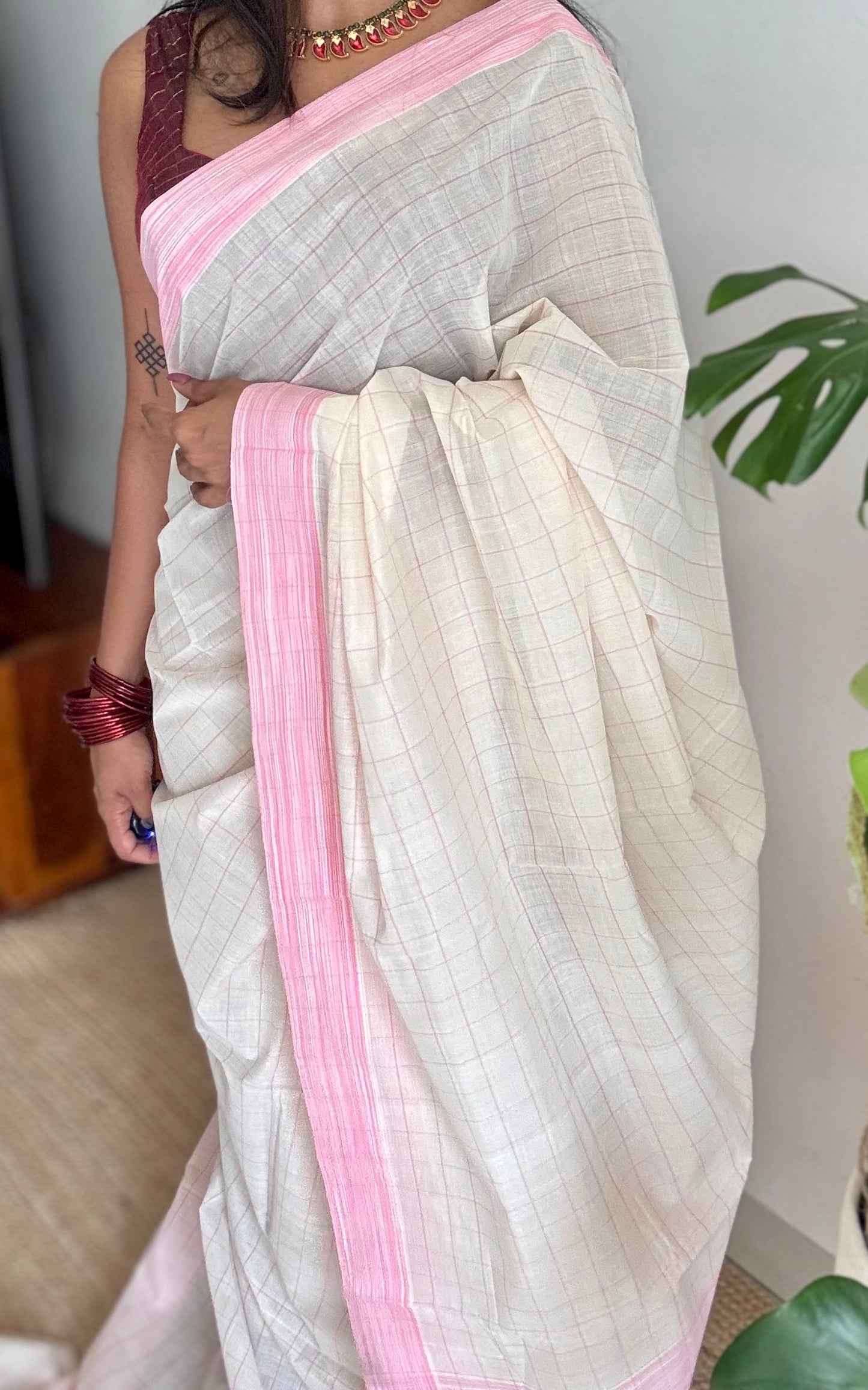 Handloom, woven in Chendamangalam Looms, ivory with pink checks, soft cotton saree - YCIEON150