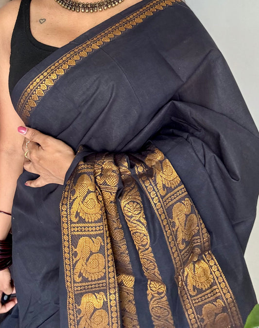 Black long border sungudi, kattuchayam dyed madurai cotton - YCCOTNMSAP133 (Copy)