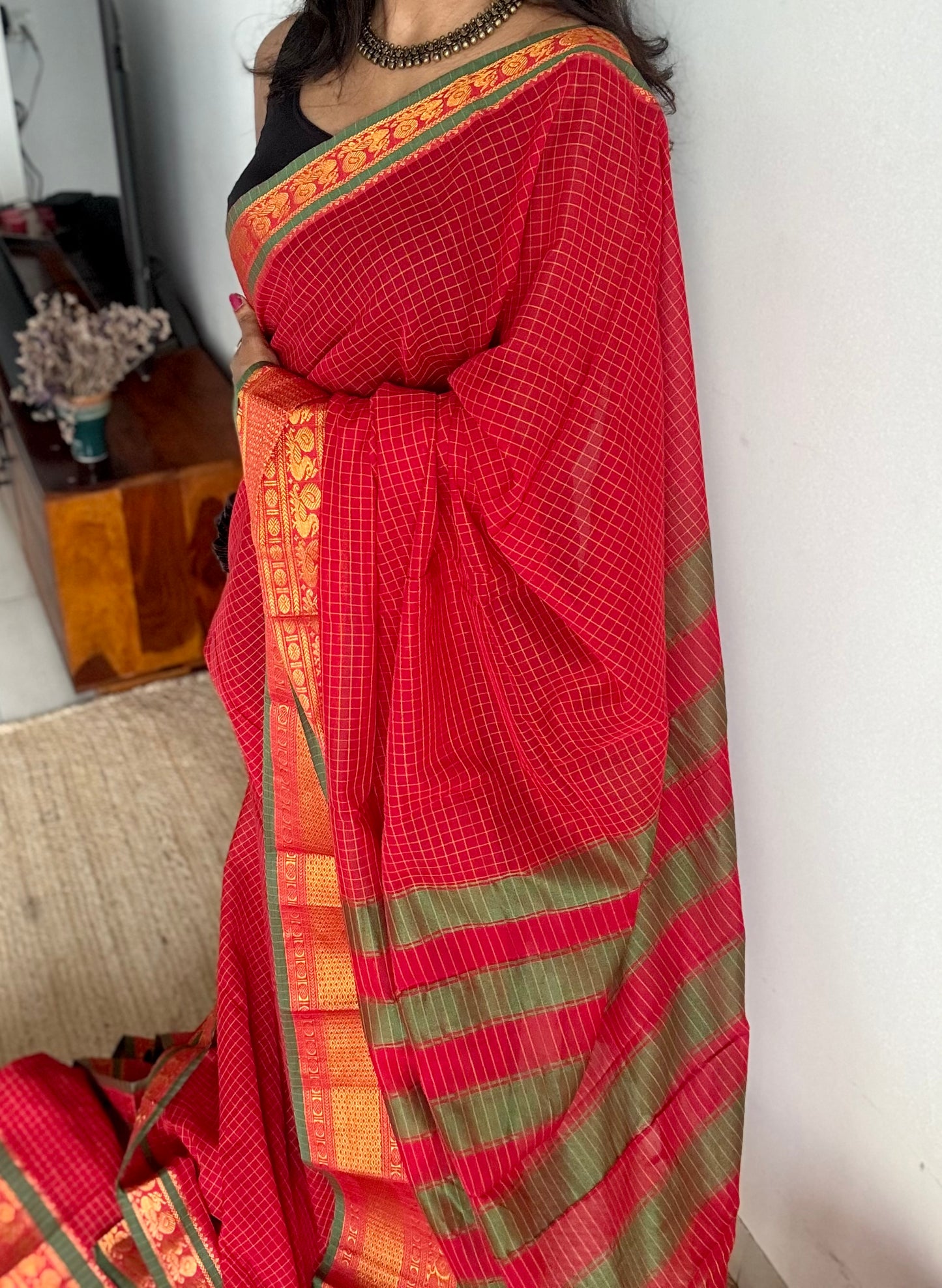 Red checks with zari border, premium narayanpet, soft cotton - YCWOTDOCNP05