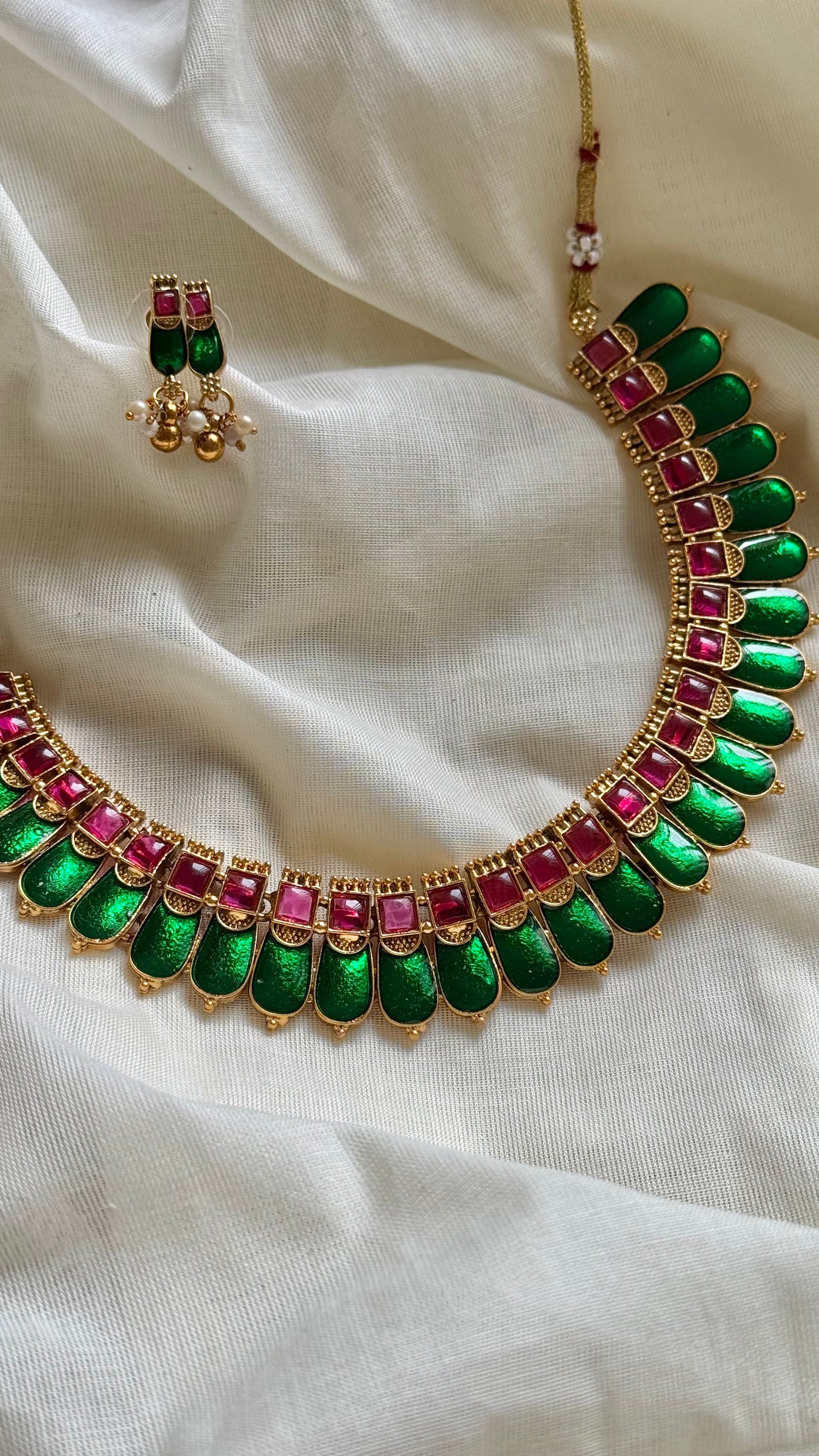 Green nagapadam necklace with earrings - YCAGC135