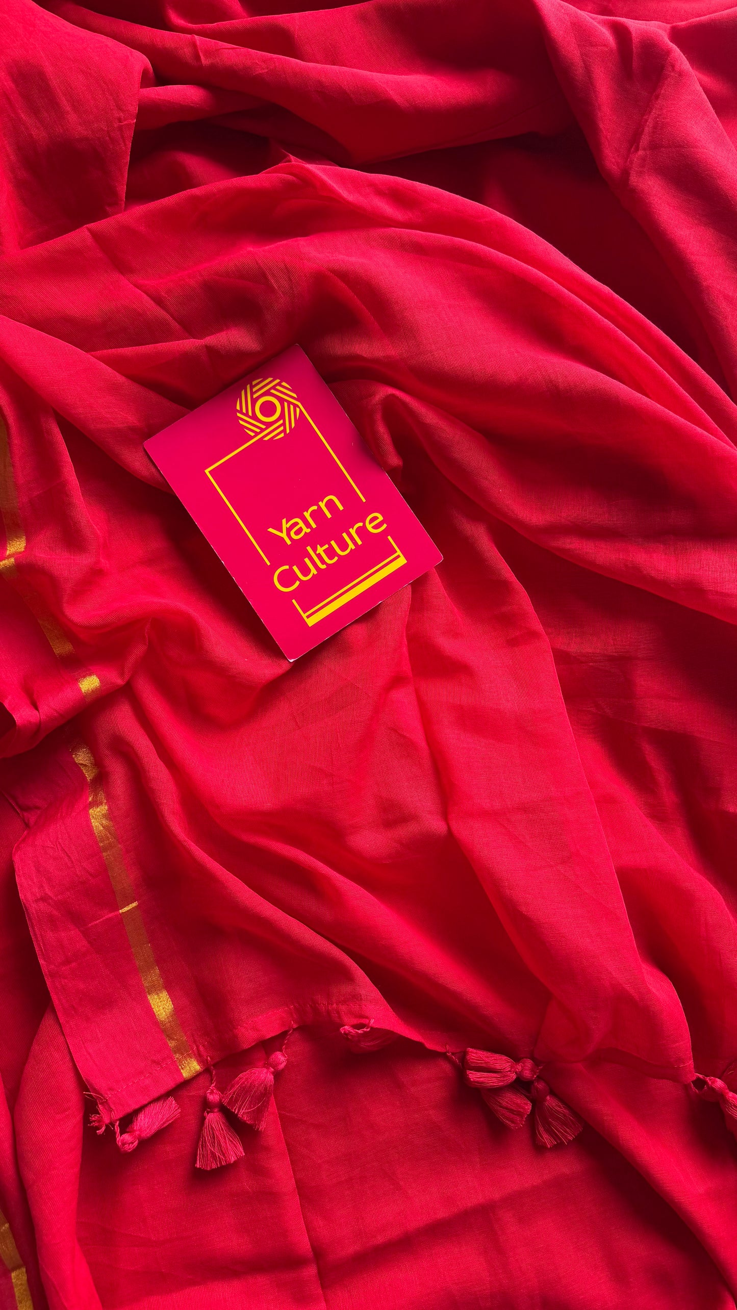 Red mul, thin antique gold zari gap border - YCBCMCLSE41