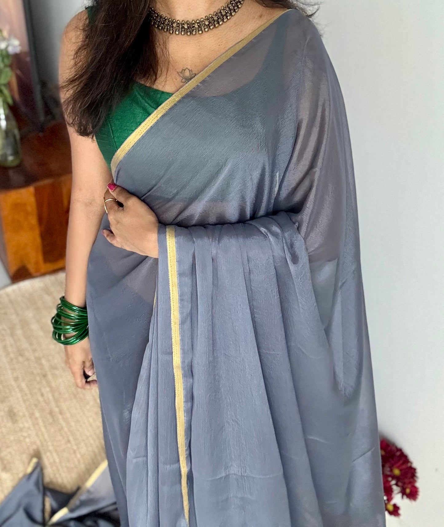Grey chiffon with thin gold zari border - YCDESE23