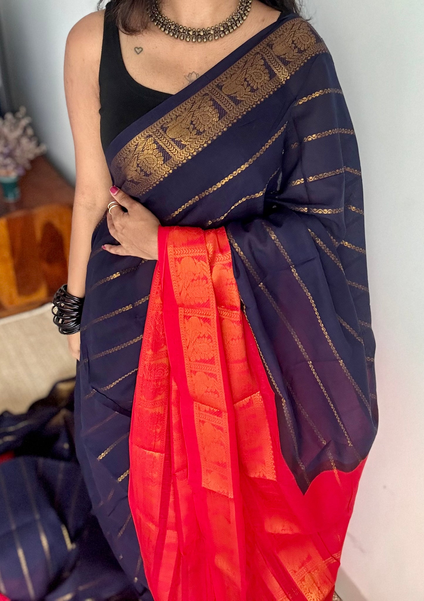 Dark blue, bright red, peacock rudraksham motif, single side broad zari - madurai kattuchayam dyed - YCCOTNAURS15