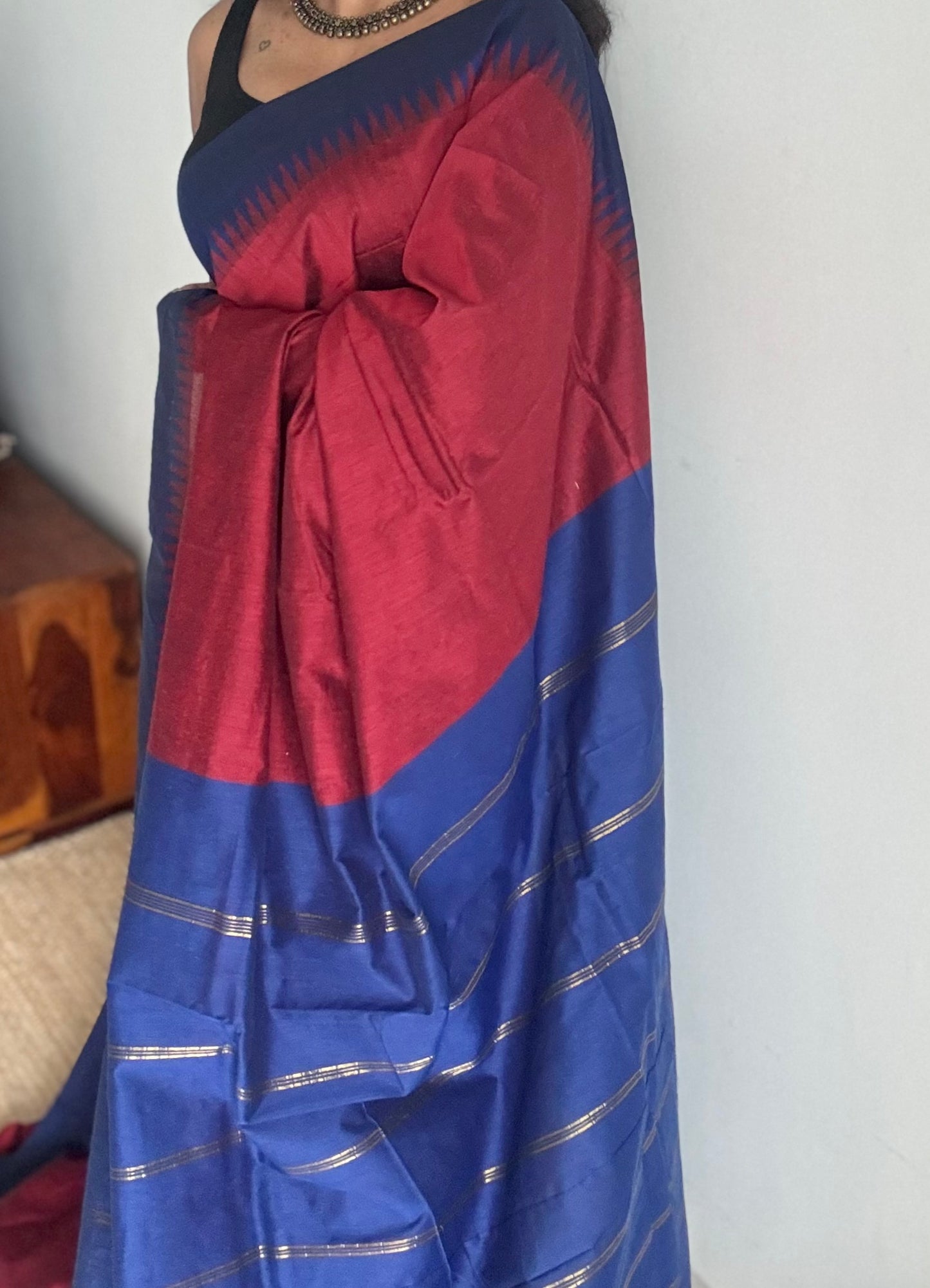 Red with royal blue temple border - cotton silk - YCCOTNOCKCS5