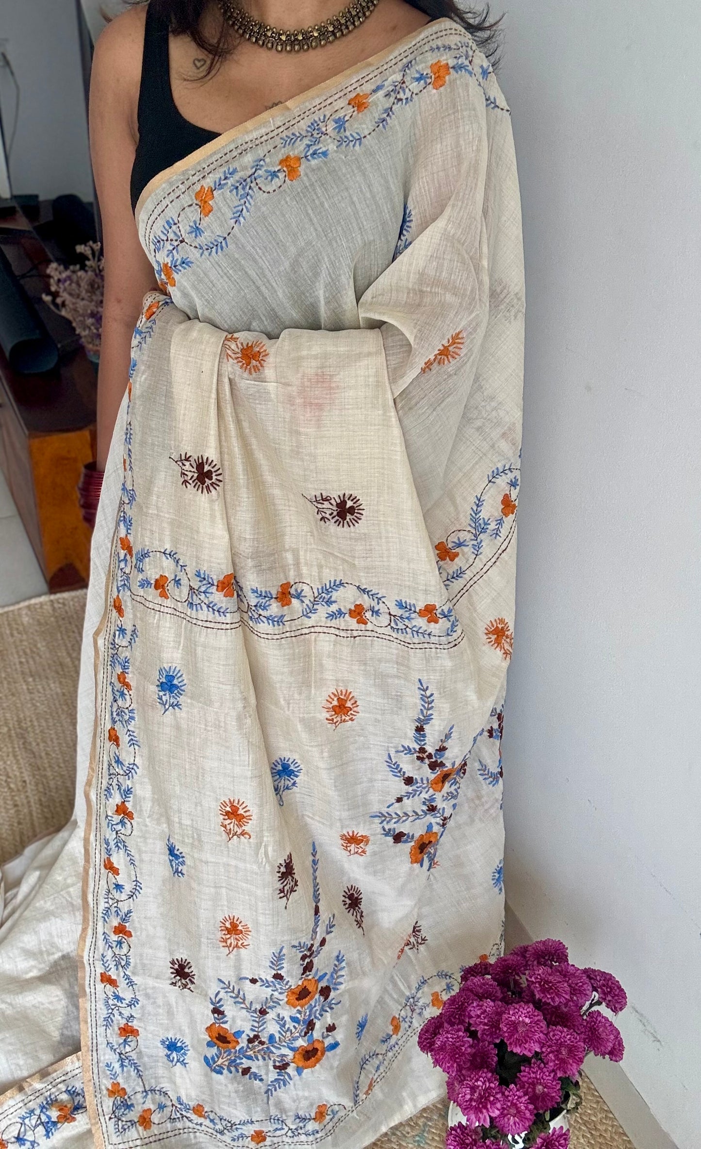 Ivory maheshwari cotton silk blend with yellow and blue floral kantha threadwork - YCBLAUMK11