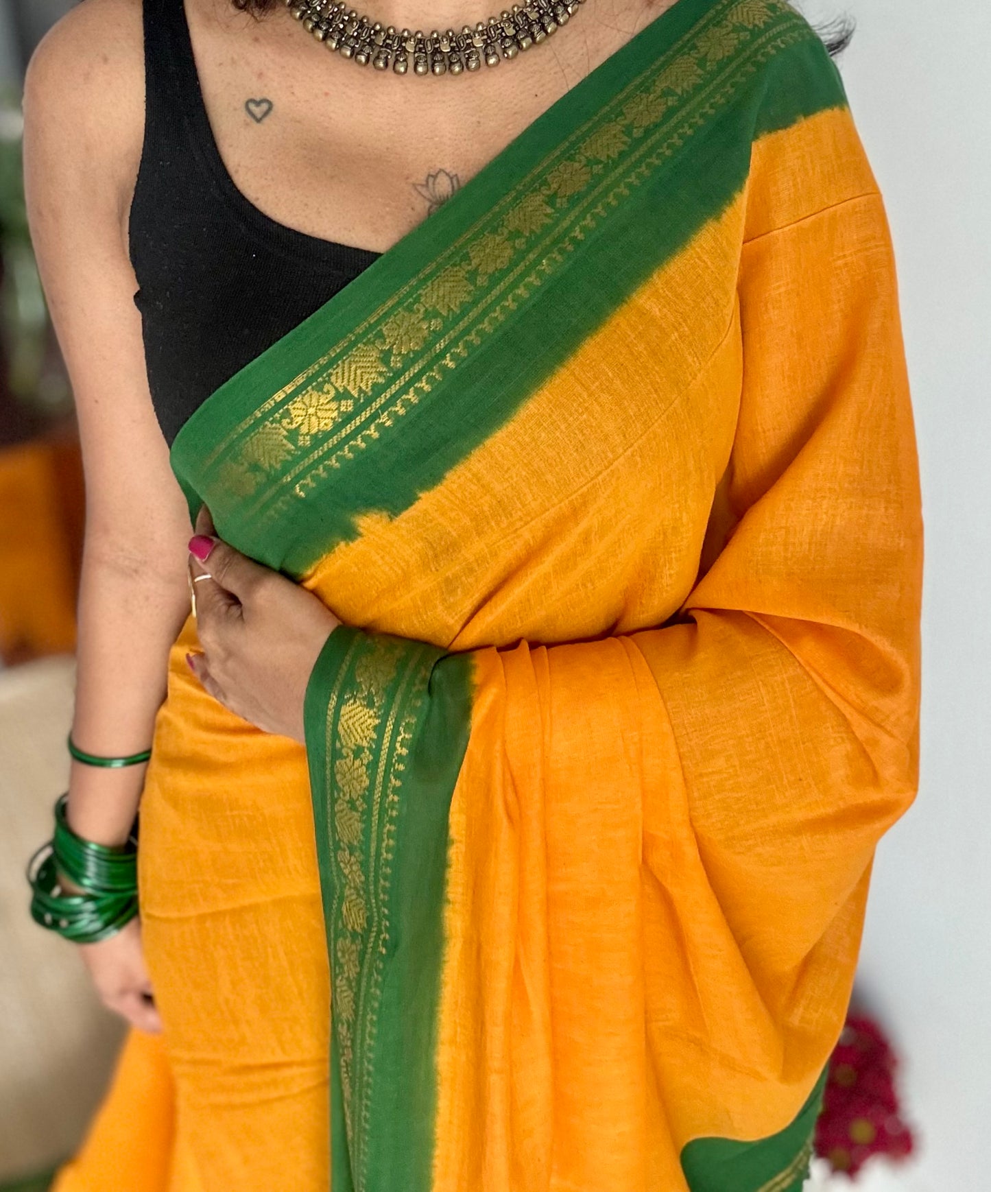 Yellow with green border sungudi, kattuchayam dyed, madurai cotton - YCCOTNSEMS99