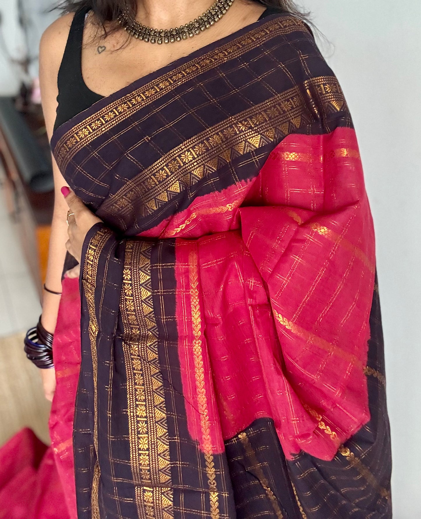 Pinkish red with dark blue, Adayar checks with velthaari pattern, madurai cotton - YCCOTNOCSC05