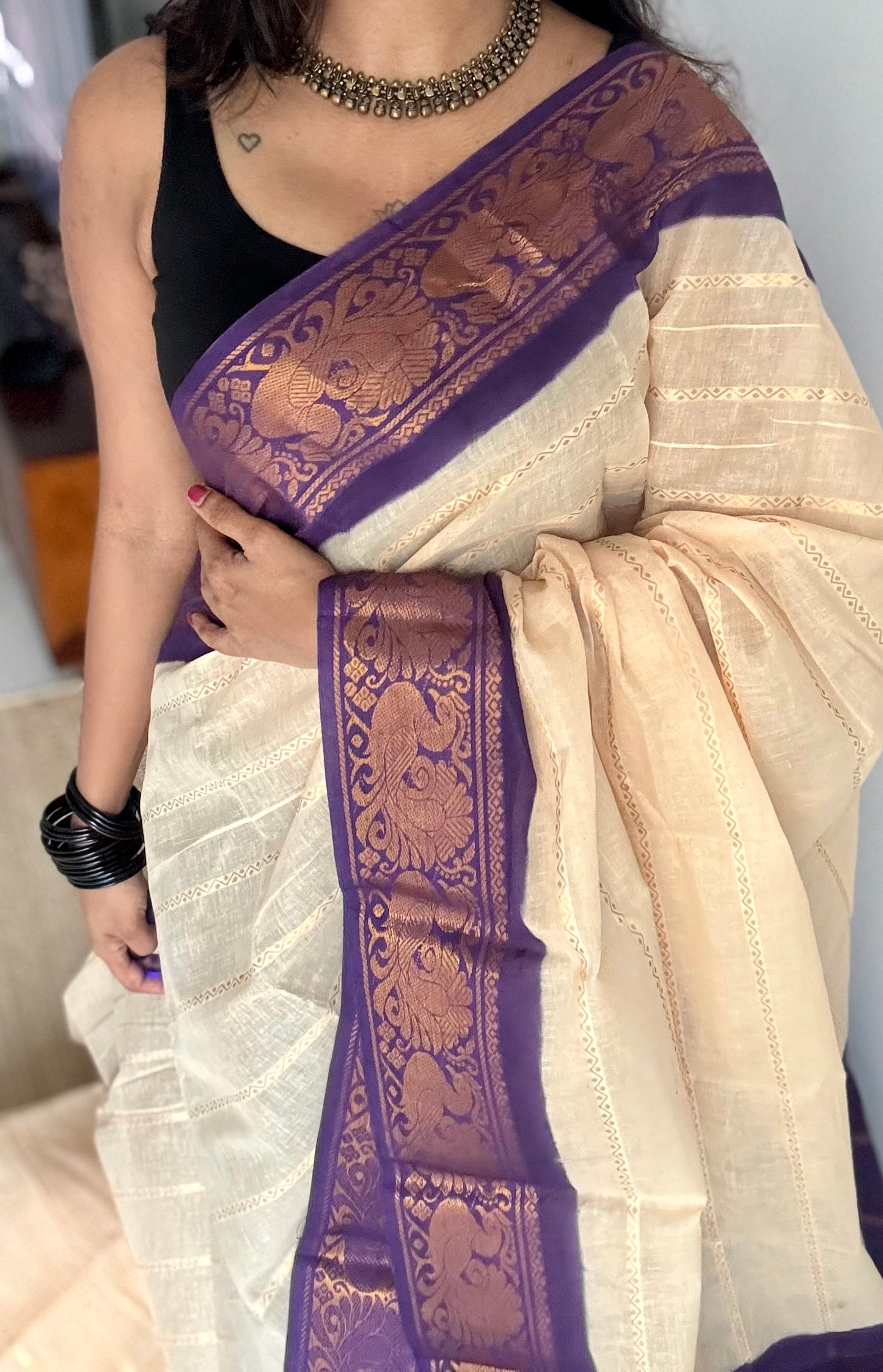 Cream with purple, peacock motif border - madurai kattuchayam dyed - YCCOTNAUS20
