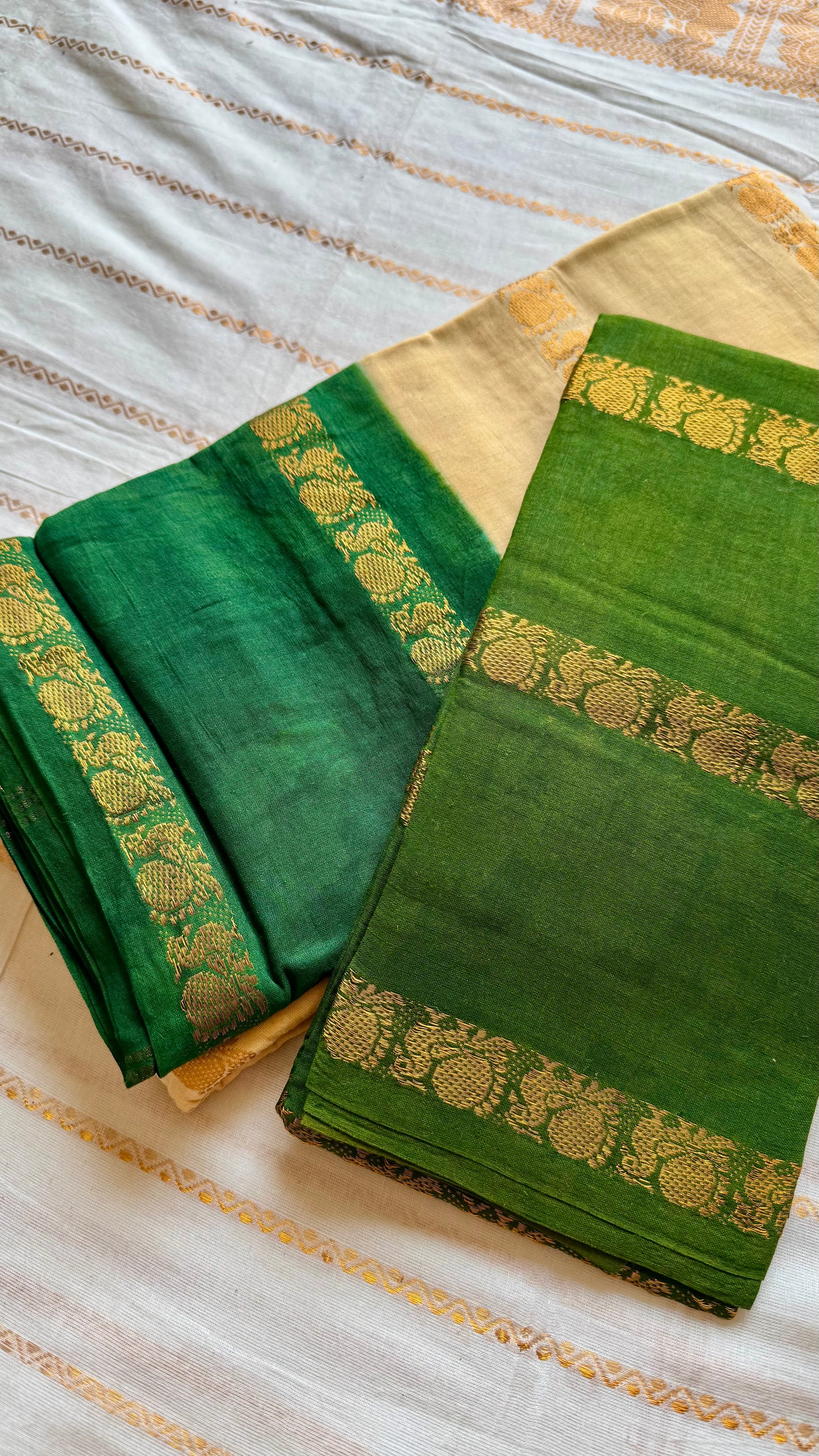 Sandal with green contrast, peacock zari striped sungudi, kattuchayam dyed madurai cotton - YCIEON97