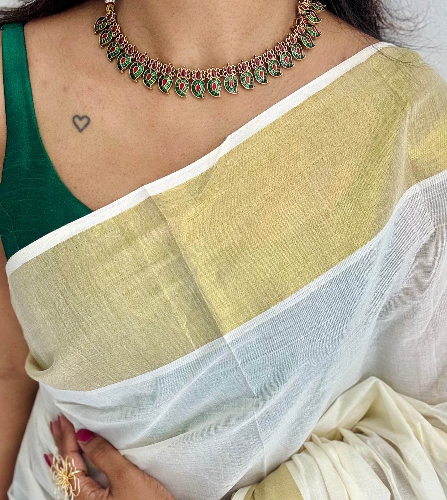 Dark green mango shaped pendant necklace - YCAGC34