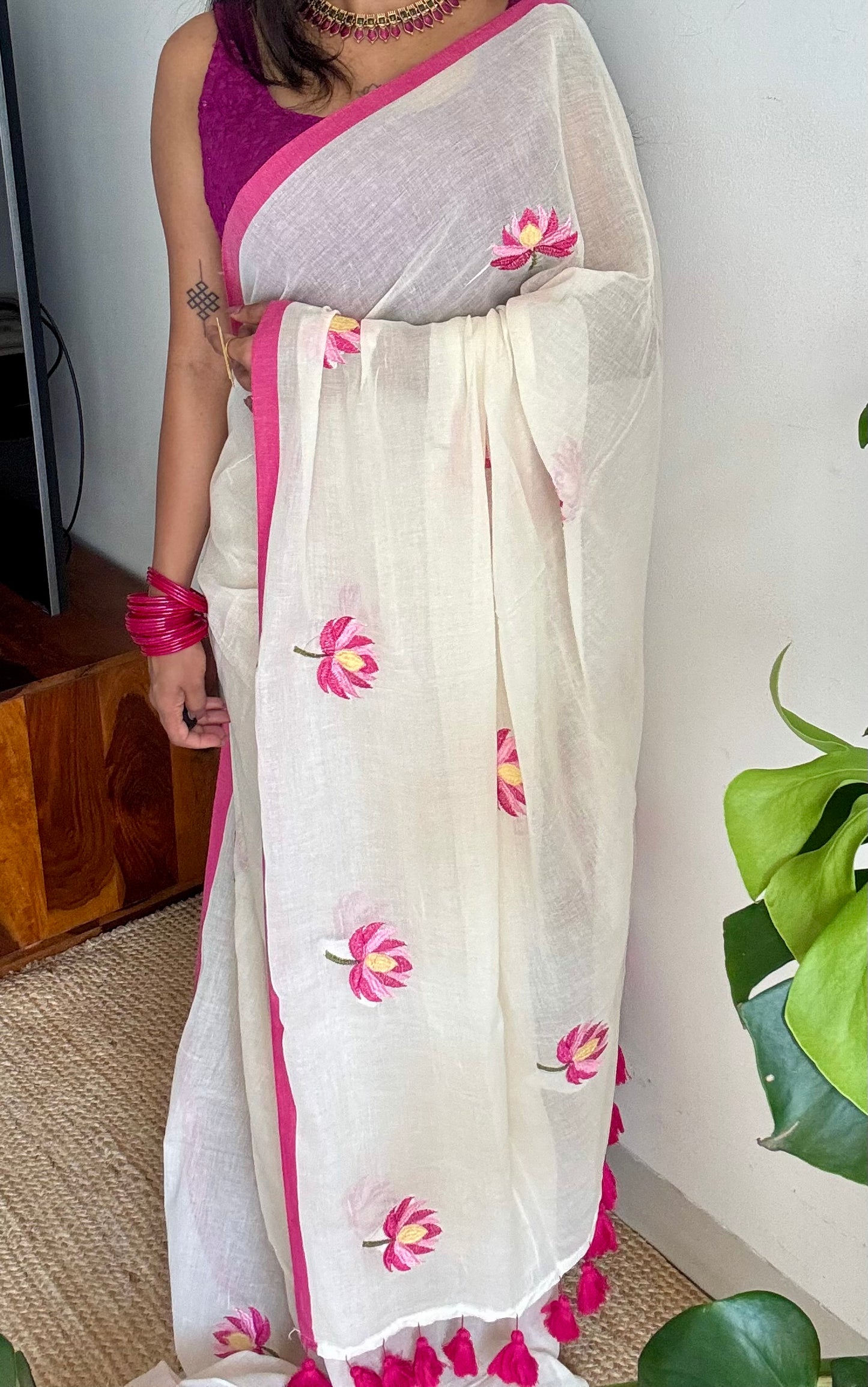 Ivory mul saree, with pink lotus embroidery - YCIEON03