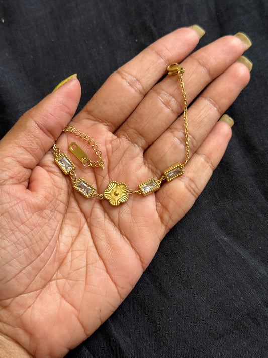 Floral and white stone bracelet - YCGPBR05