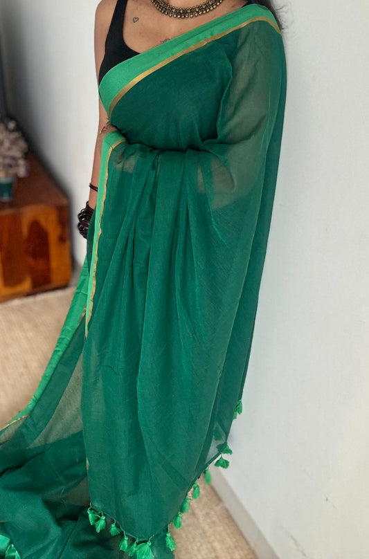 Dark green mul with light green contrast border, gold zari line - YCBCMCLSE09