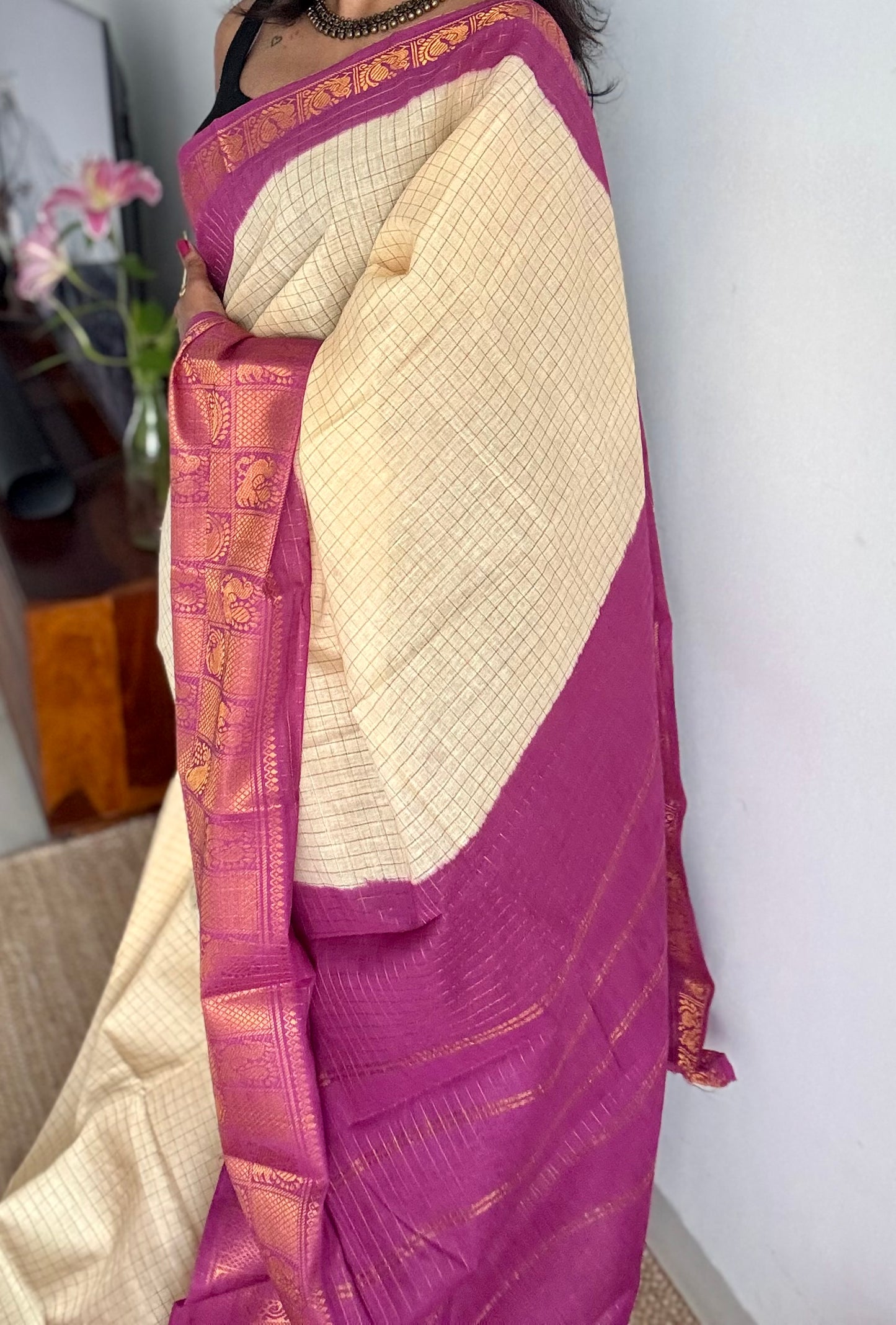 Ivory checks with dark magenta mayuri checkered zari border, madurai cotton - YCCOTNOCSC01