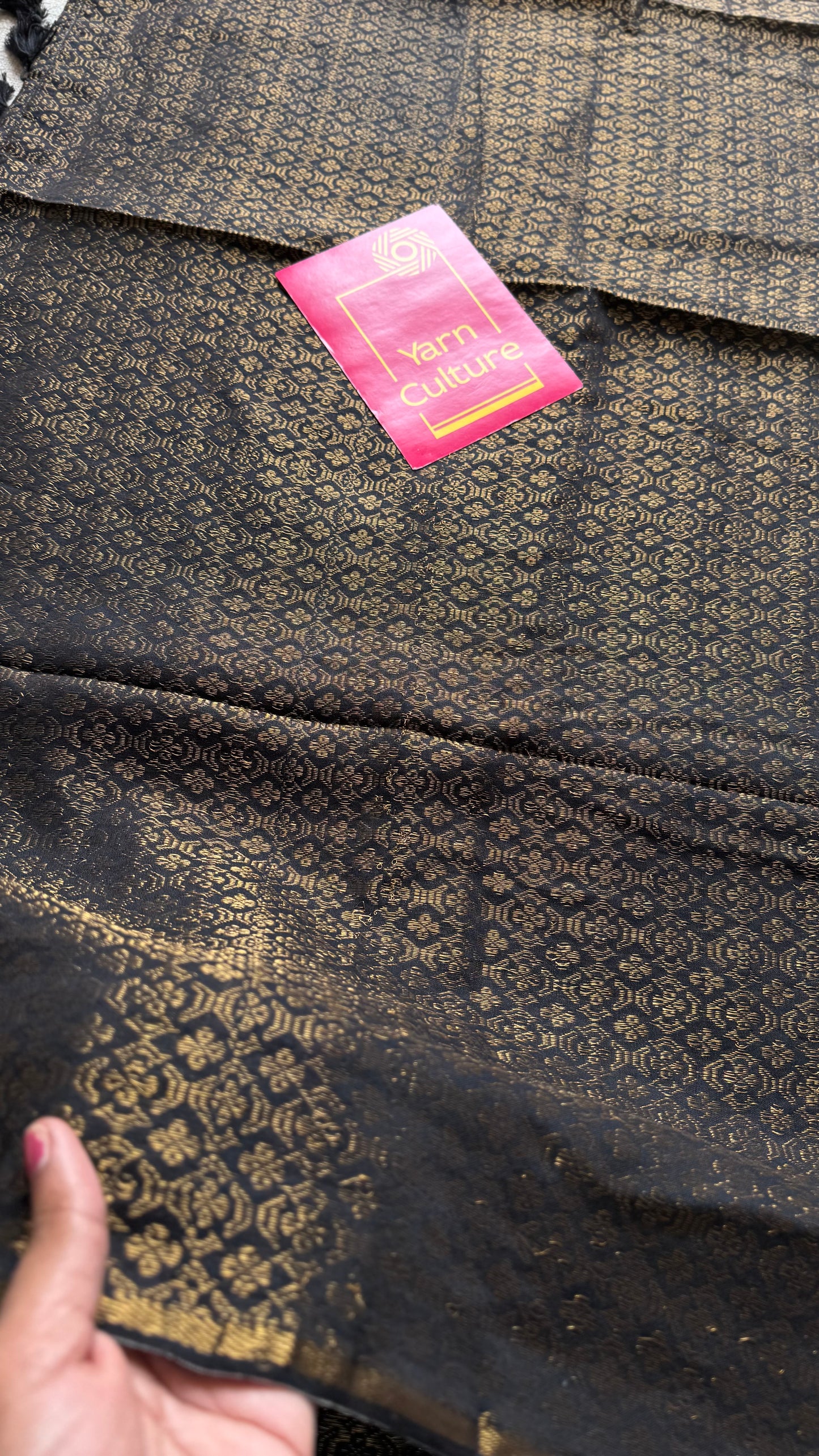 Black and gold brocade pattern in mul - YCBCFEJUBM12