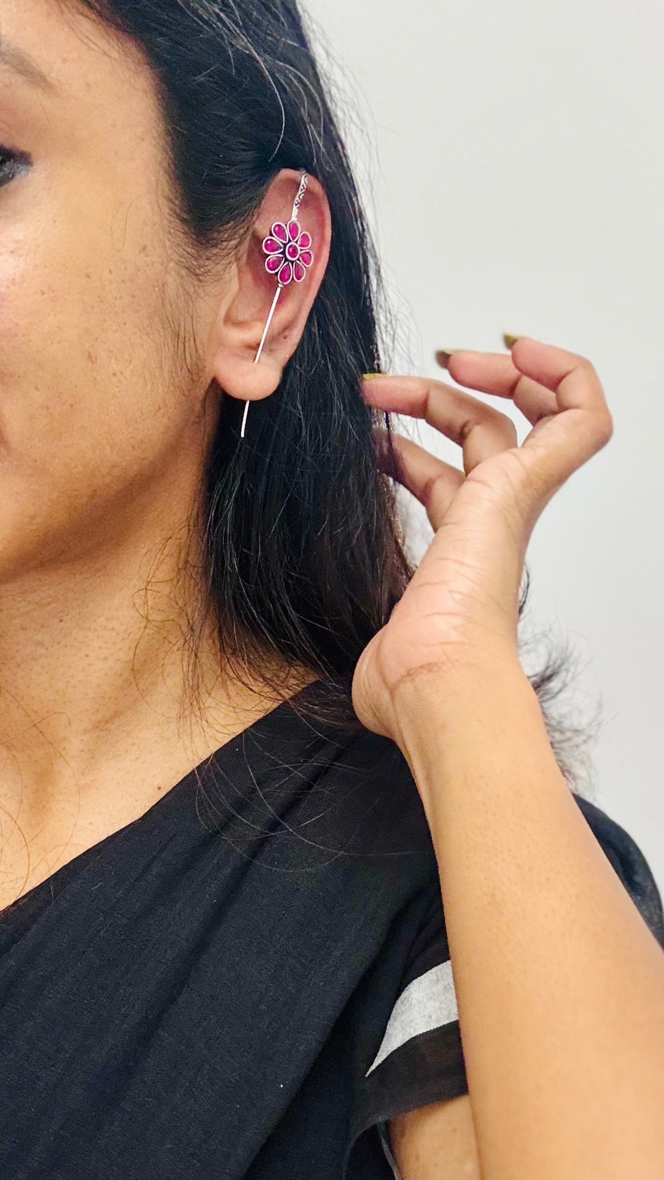 Oxidised silver, maroon stone, floral earcuff - YCOSEEC293