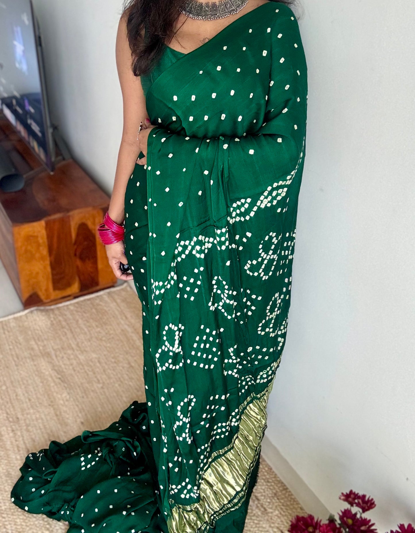 Green crushed bandhani modal silk with lagdi patta (zari pallu) - YCDESE30