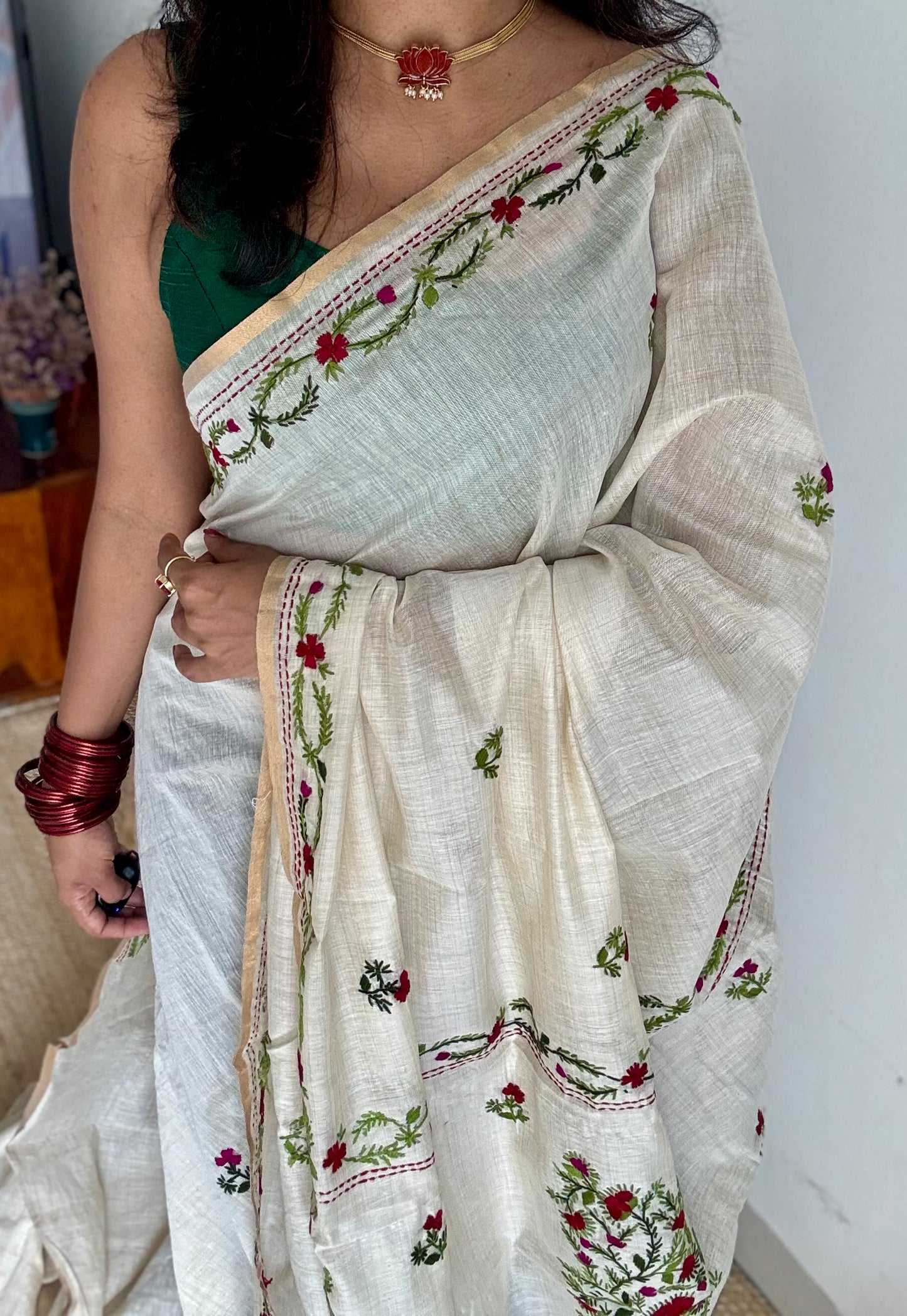 Ivory maheshwari cotton silk blend with red and magenta floral kantha threadwork - YCBLJULMK02