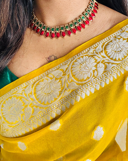 Red nagapadam neckpiece, with earrings - YCGPNP615