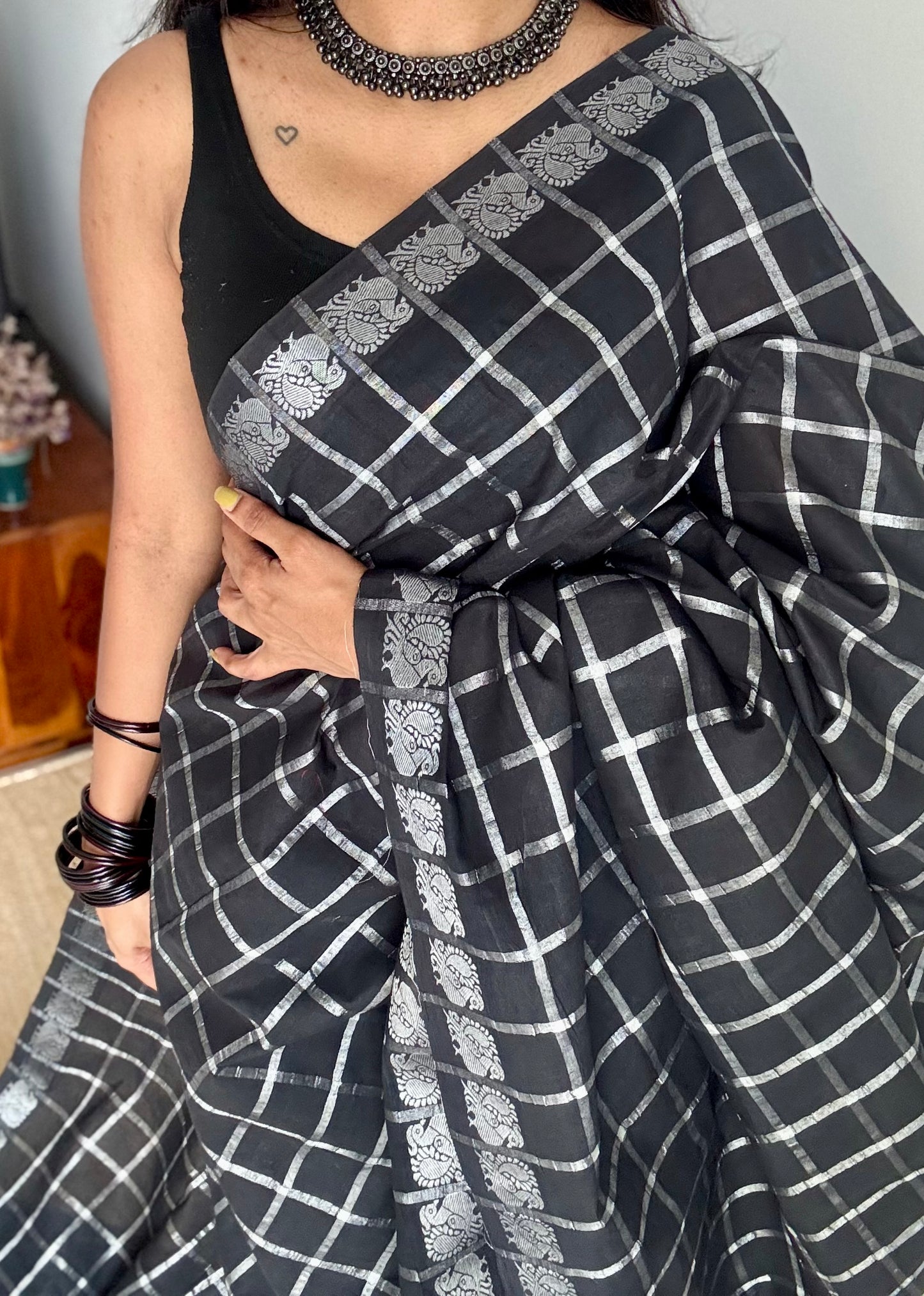 Black silver pavithra kattam sungudi, madurai cotton - YCCOTNSEMS13