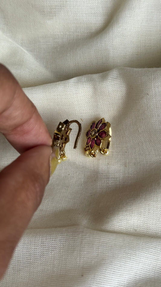 Bugadi clip-on (non pierced), ruby stones - YCAGEBU275