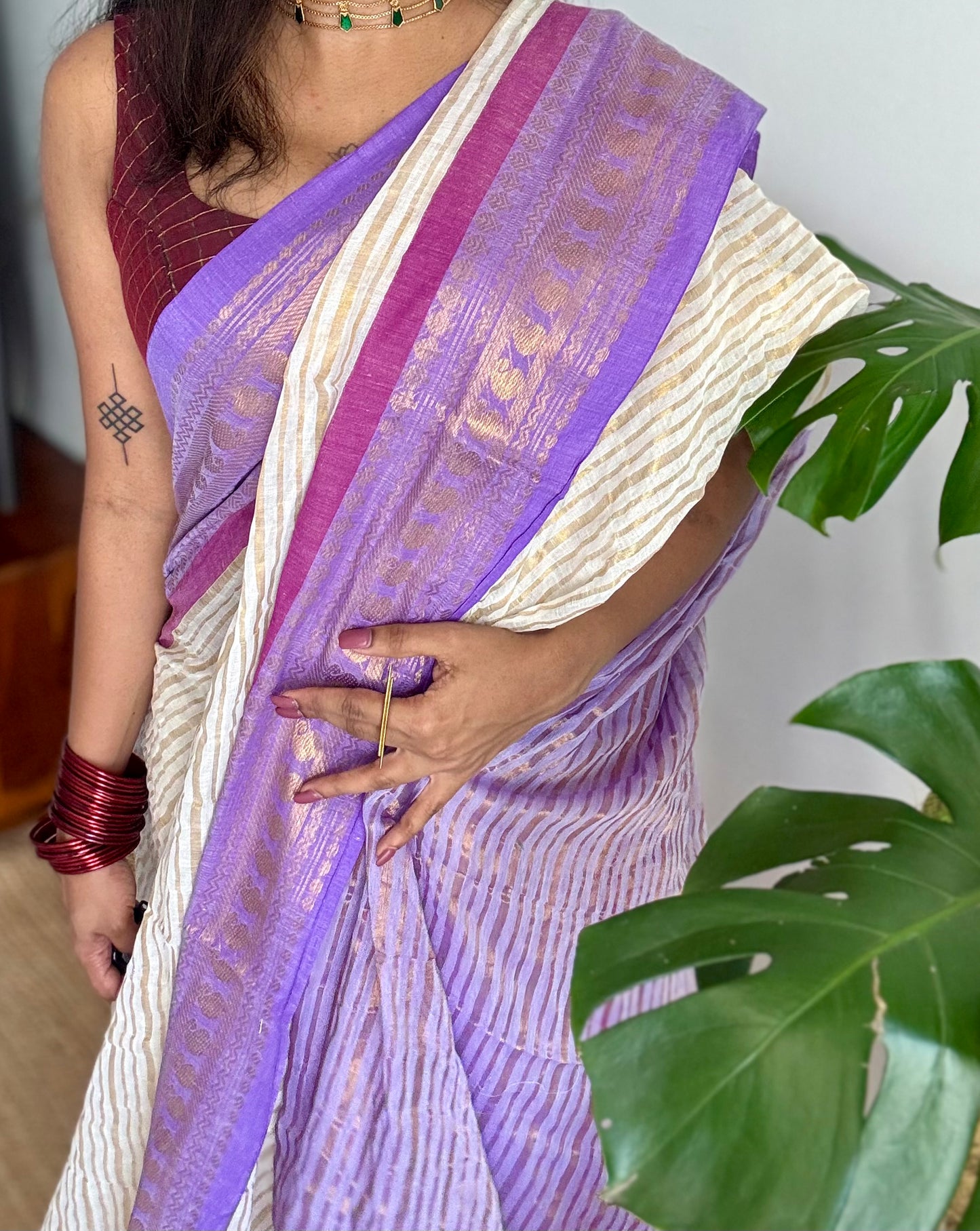 Ivory mul saree, purple and gold - YCIEON33