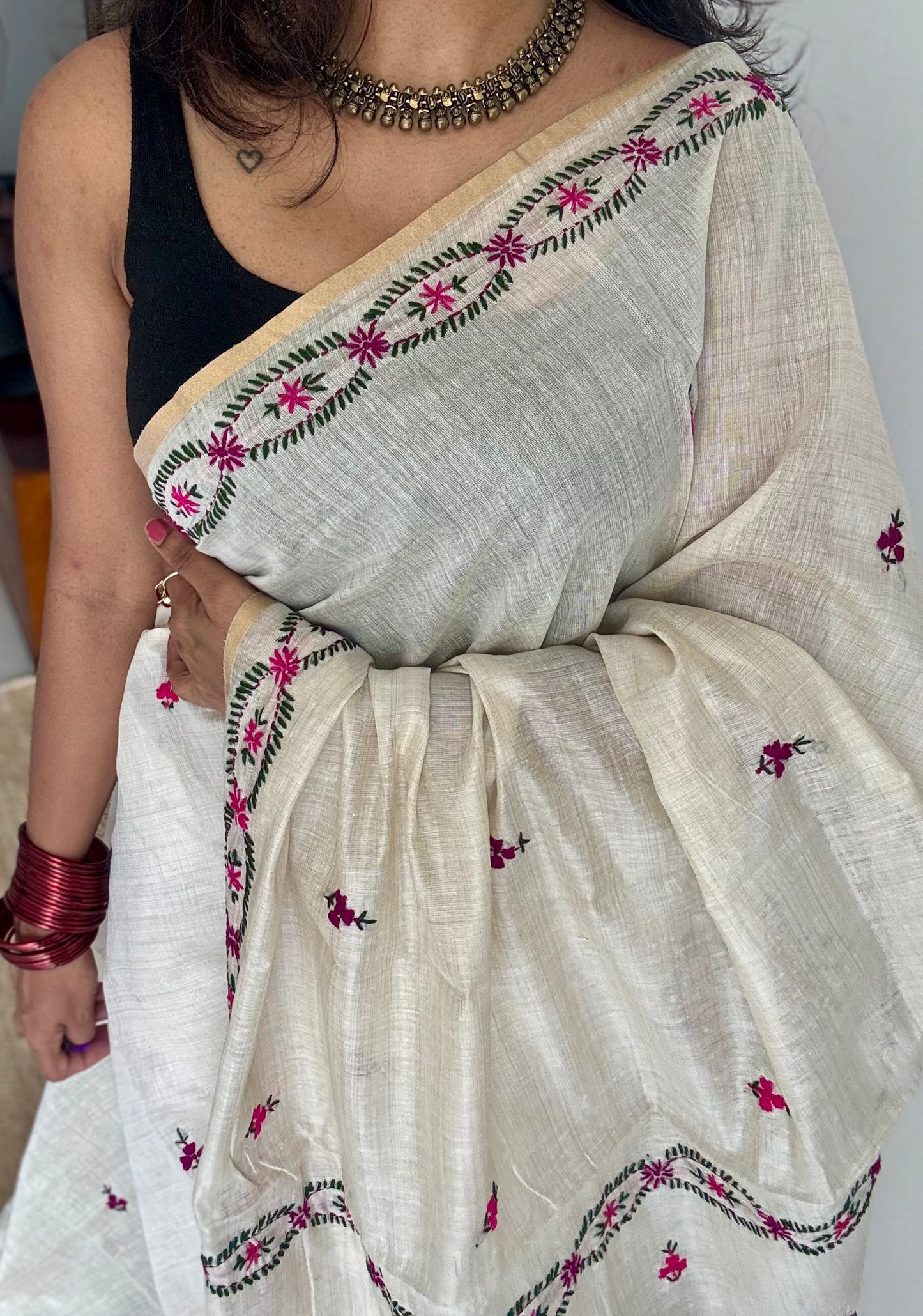 Ivory maheshwari cotton silk blend with purple and magenta floral kantha threadwork - YCBLAUMK08
