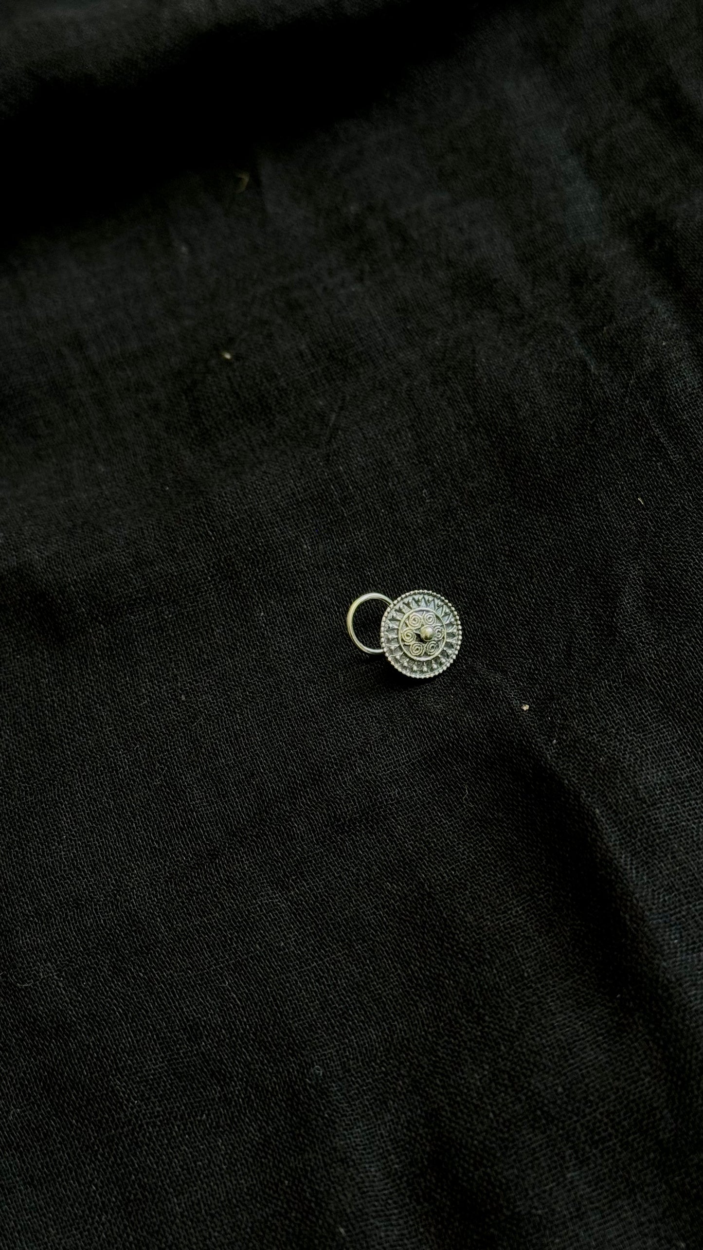 Round nose pin - intricate pattern in pure silver - YCNPP04