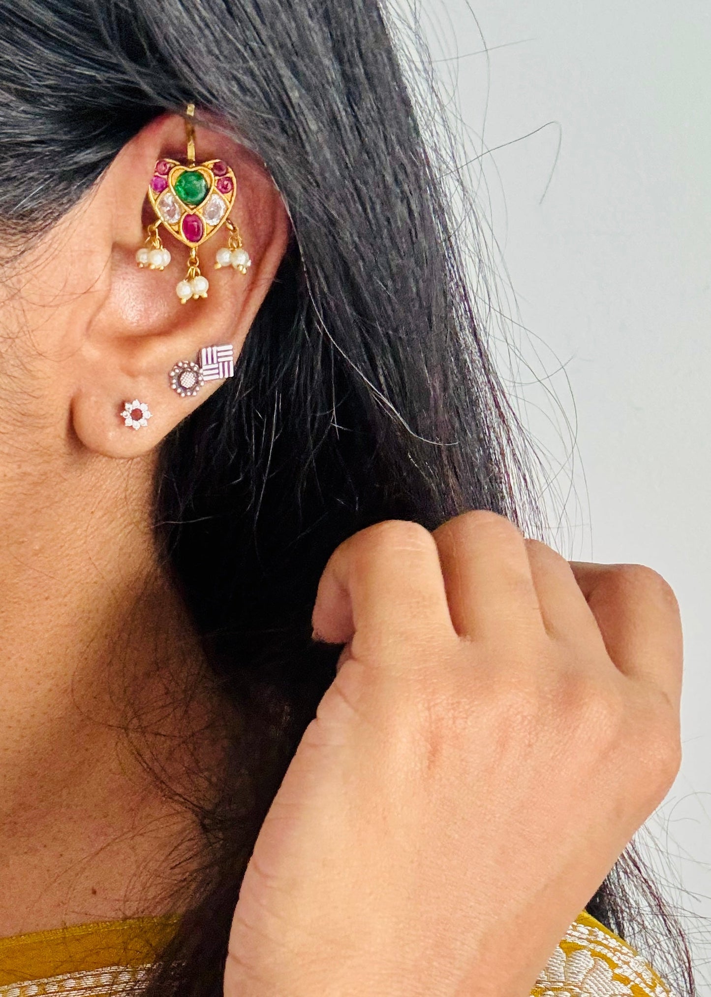 Bugadi clip-on heart (non pierced), green, ruby and white - YCGPEBU659