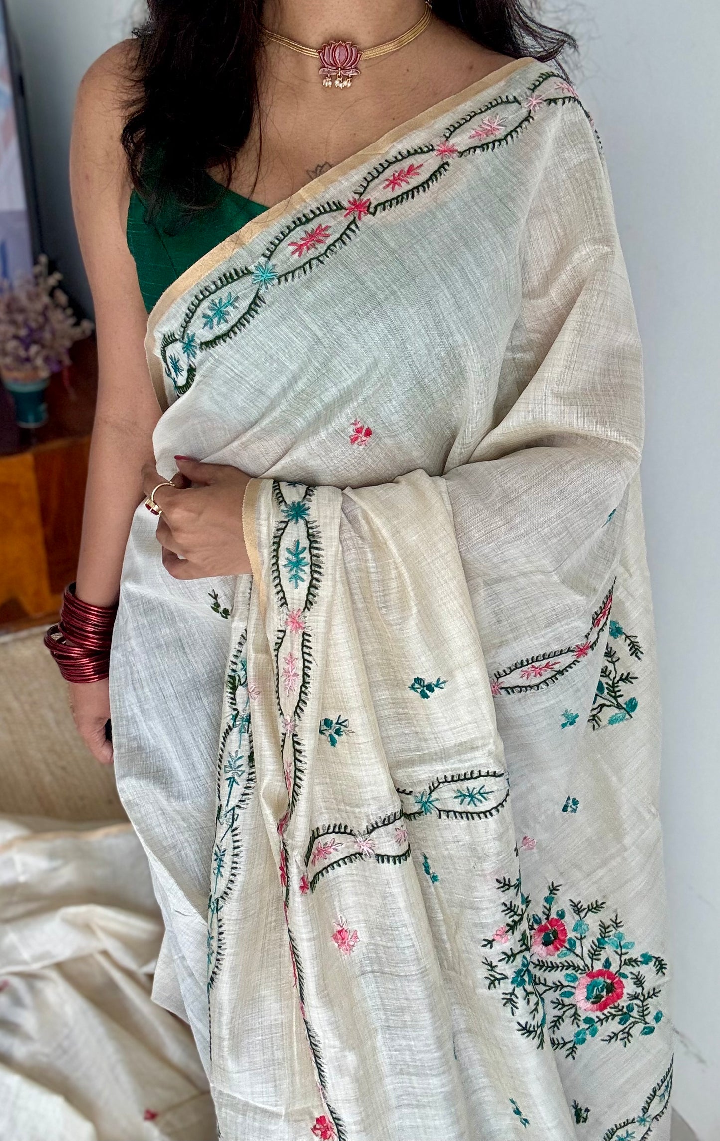 Ivory maheshwari cotton silk blend with pink and blue floral kantha threadwork - YCBLJULMK01