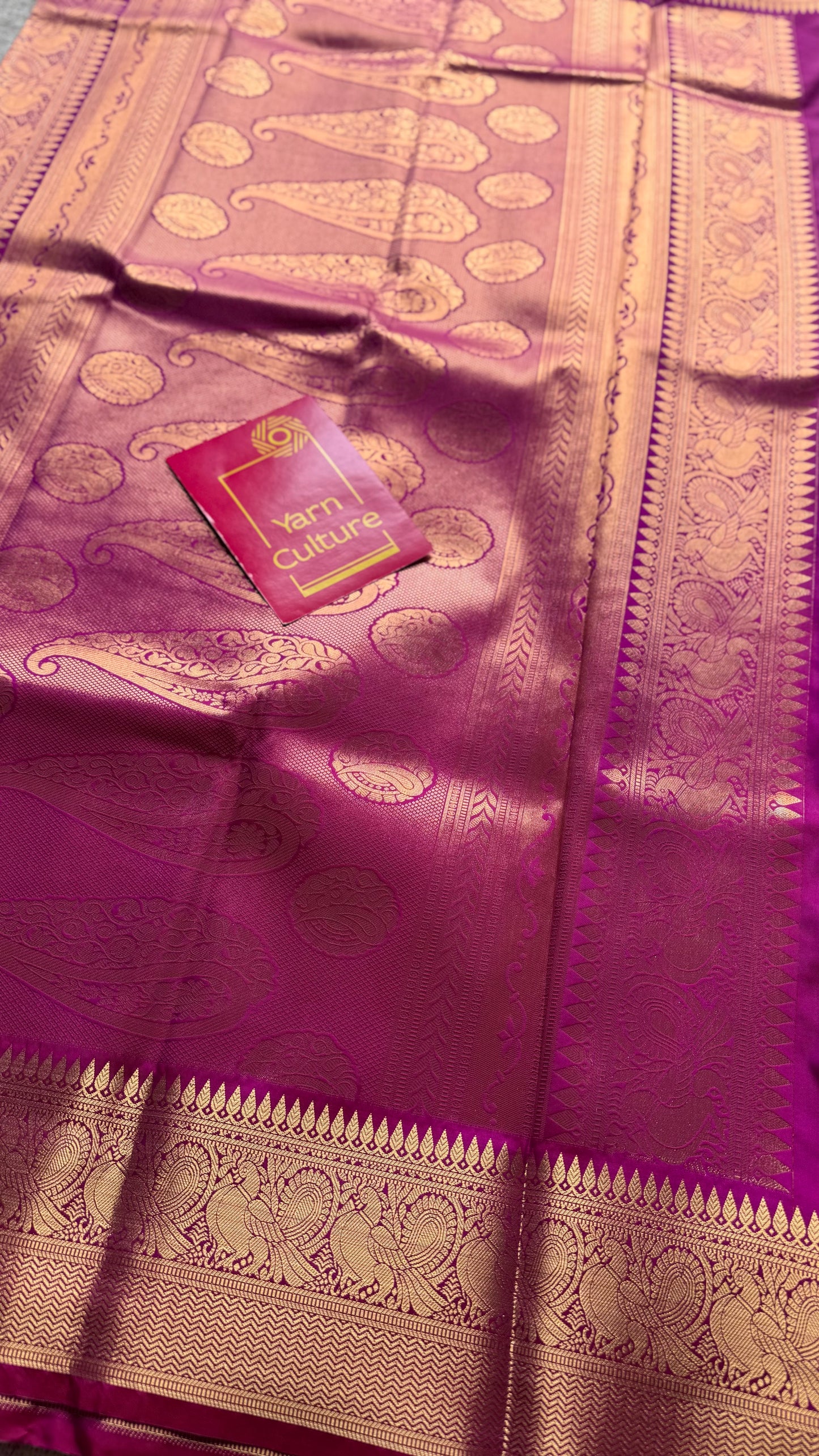 Thousand gold buttas, magenta, semi-silk - YCCOTNAUSS58