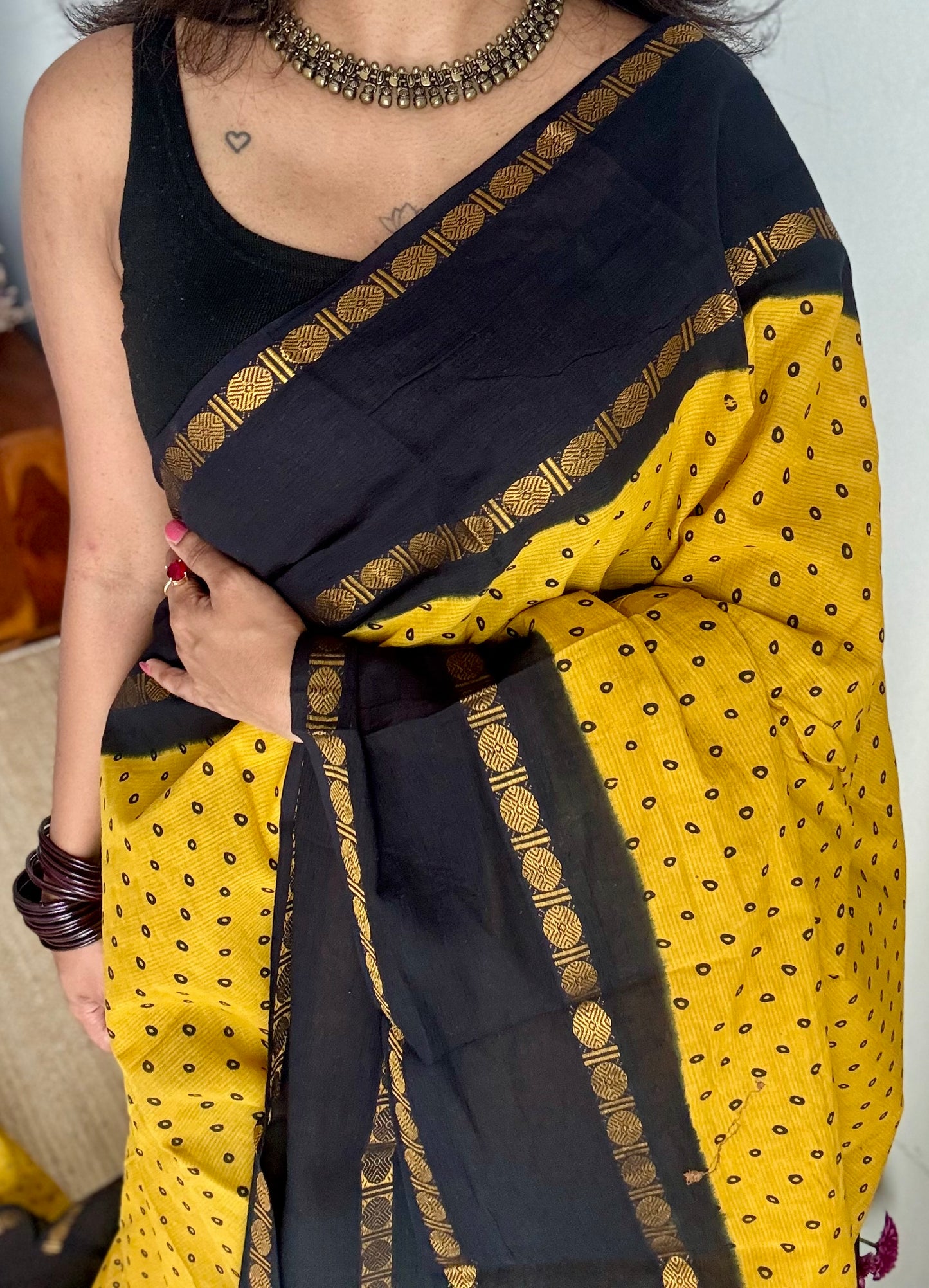 Yellow with black, sungudi motif and rudraksham border, madurai soft cotton - YCCOTNAUSC02