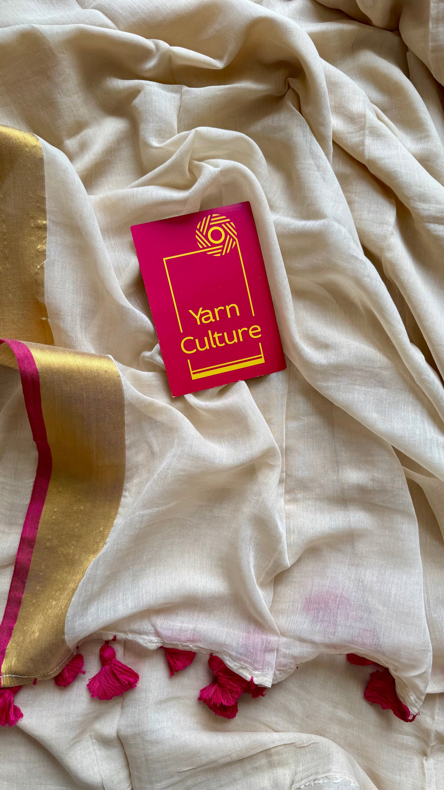 Beige tone with magenta border, mul cotton - YCONBCM230