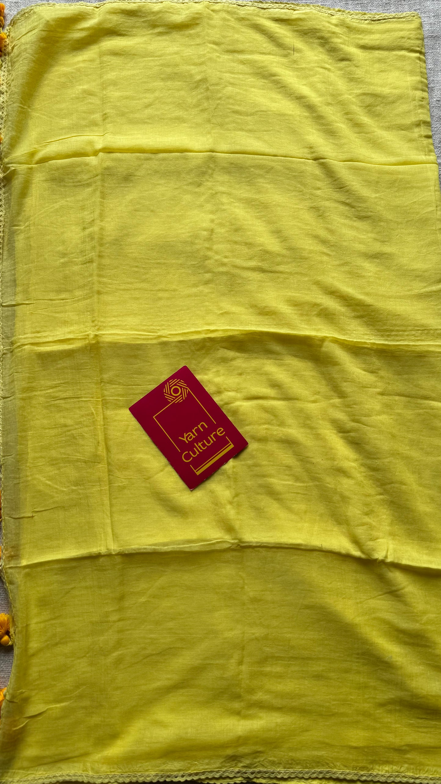 Yellow plain mul with lace border - YCBCMCLSE01