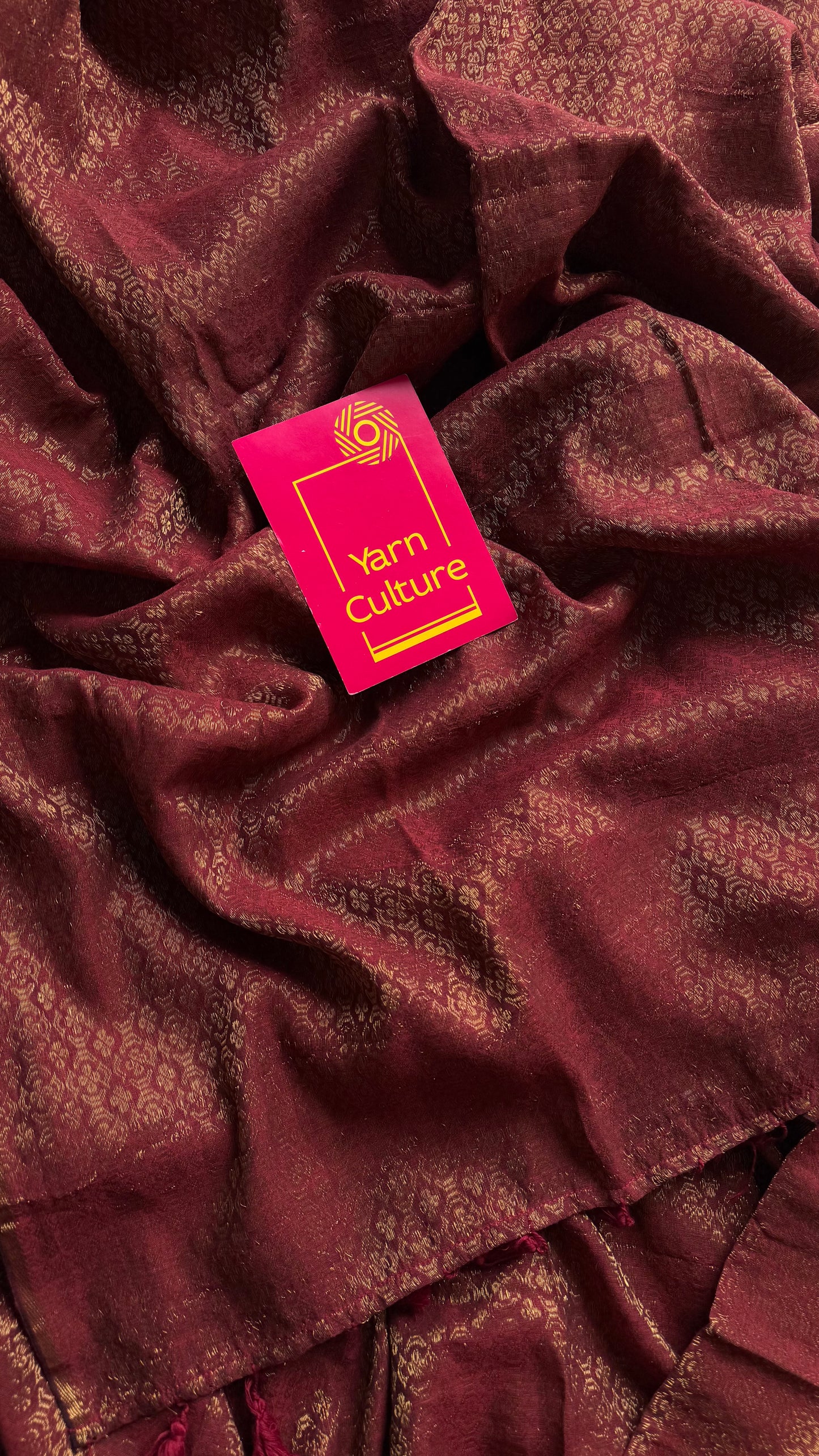 Maroon and gold brocade pattern in mul - YCBCFEJUBM07