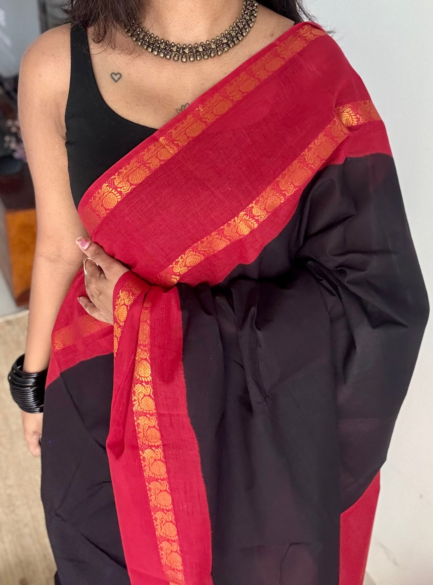 Black with red, rettaipettu sungudi, soft cotton - YCCOTNJSUN05