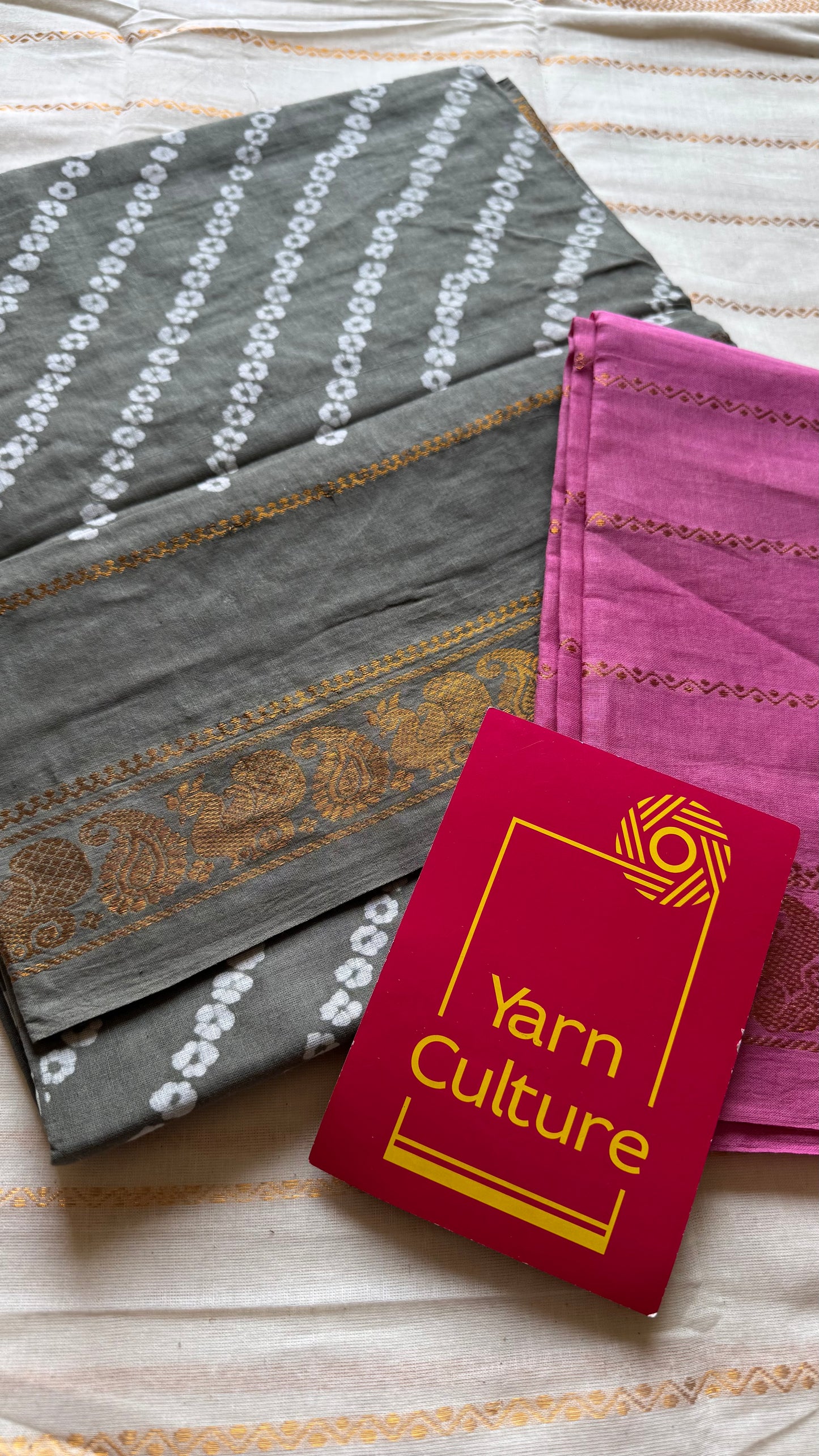 Light grey wax dot printed sungudi, kattuchayam dyed madurai cotton - YCCOTNMSAP157