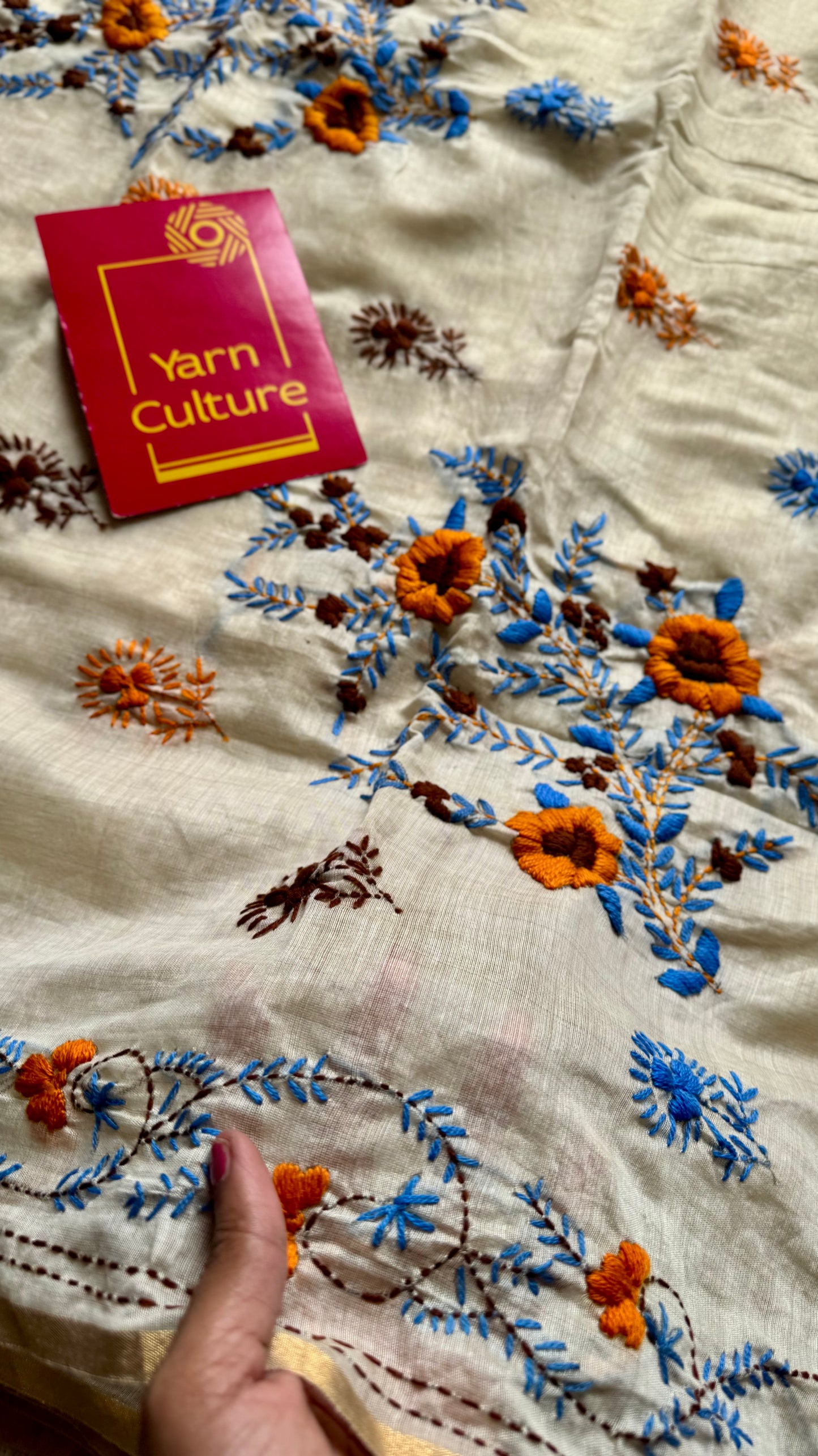 Ivory maheshwari cotton silk blend with yellow and blue floral kantha threadwork - YCBLAUMK11