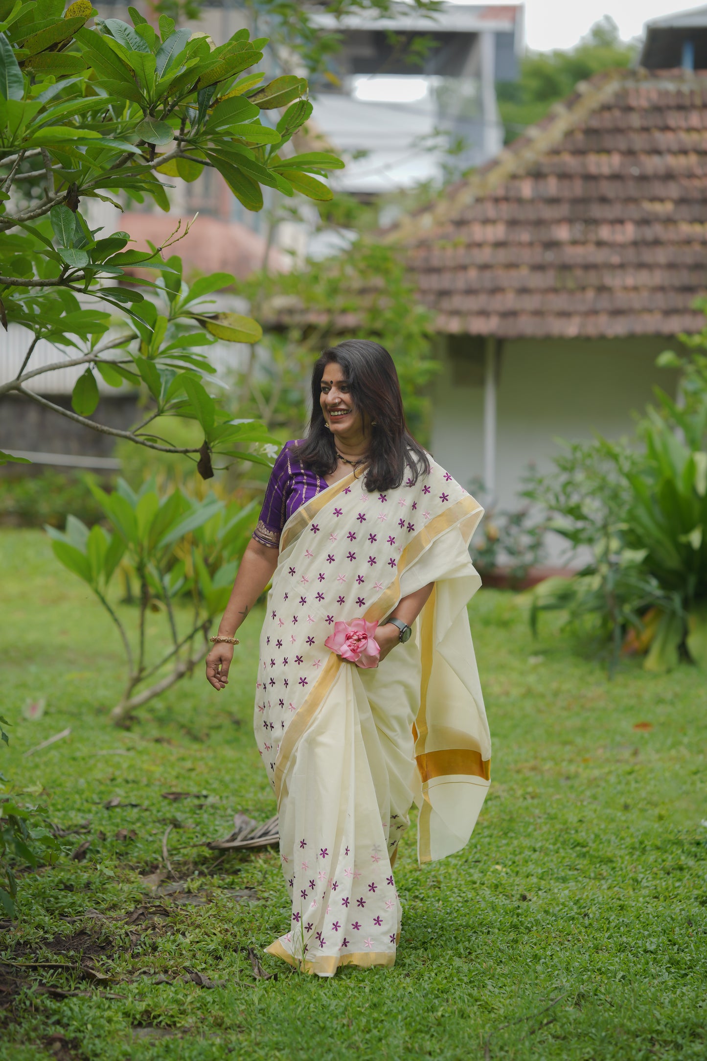 Anjana : Delicate purple and light pink flowers embroidered in soft Kerala cotton - YCONKCE156