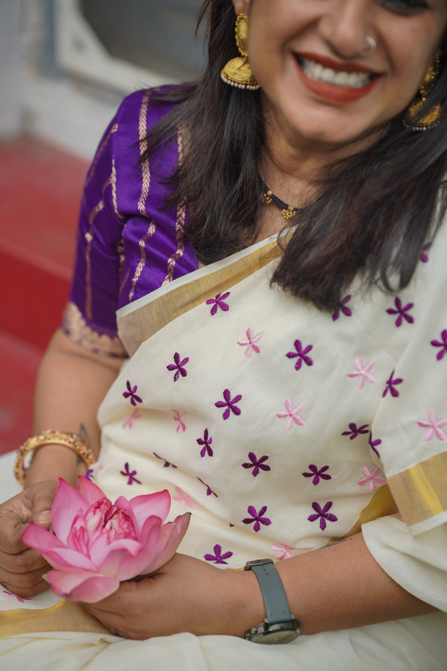 Anjana : Delicate purple and light pink flowers embroidered in soft Kerala cotton - YCONKCE156