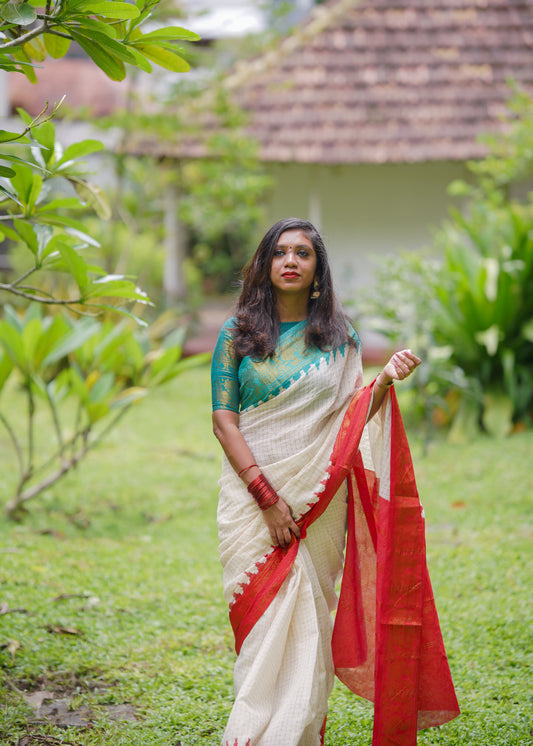 Chinnu: Sungudi cotton checks, ivory gold base, turquoise and red dual tone border, soft cotton - YCONCOTN215