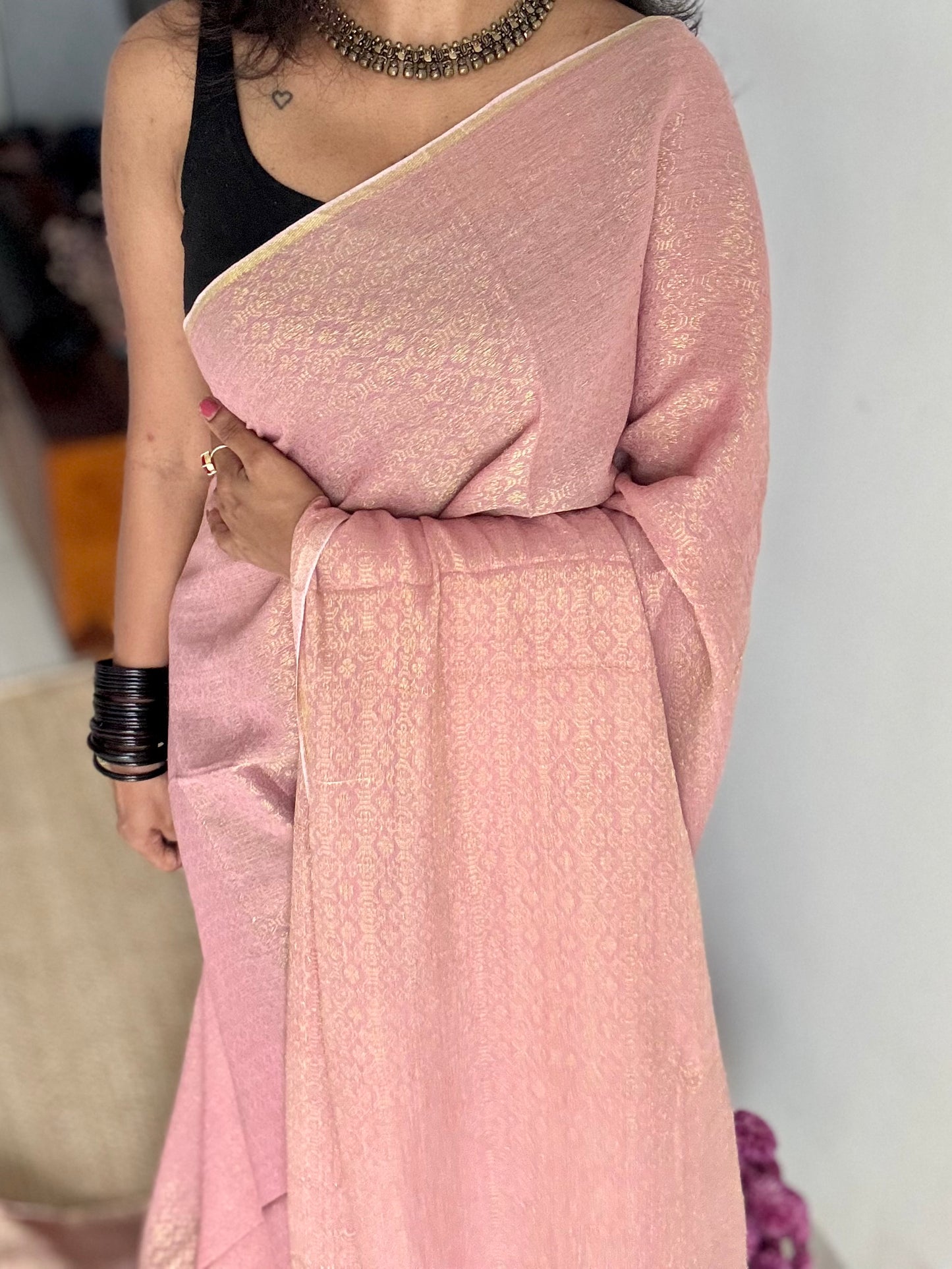 Pastel pink and gold brocade pattern in mul - YCBCFEJUBM05