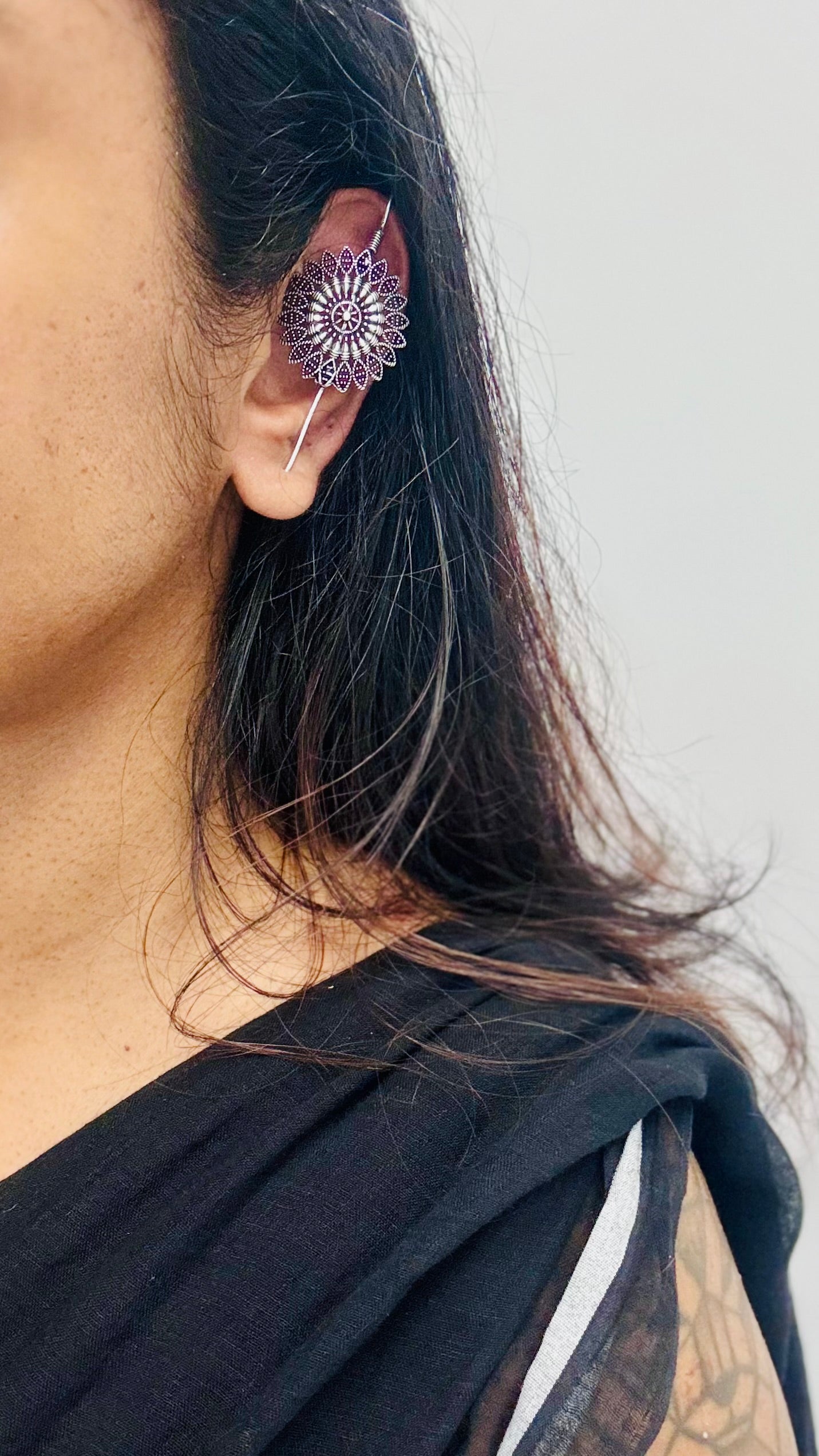 Oxidised silver, floral earcuff - YCOSEEC289